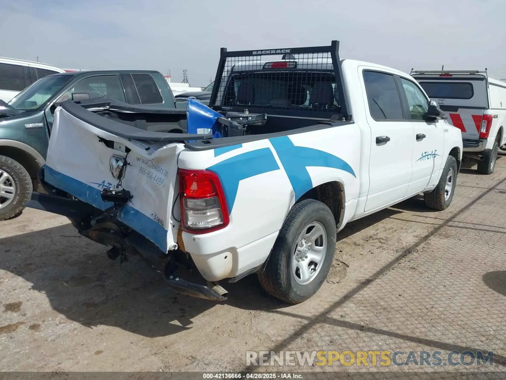 4 Photograph of a damaged car 1C6RRFGGXPN600516 RAM 1500 2023