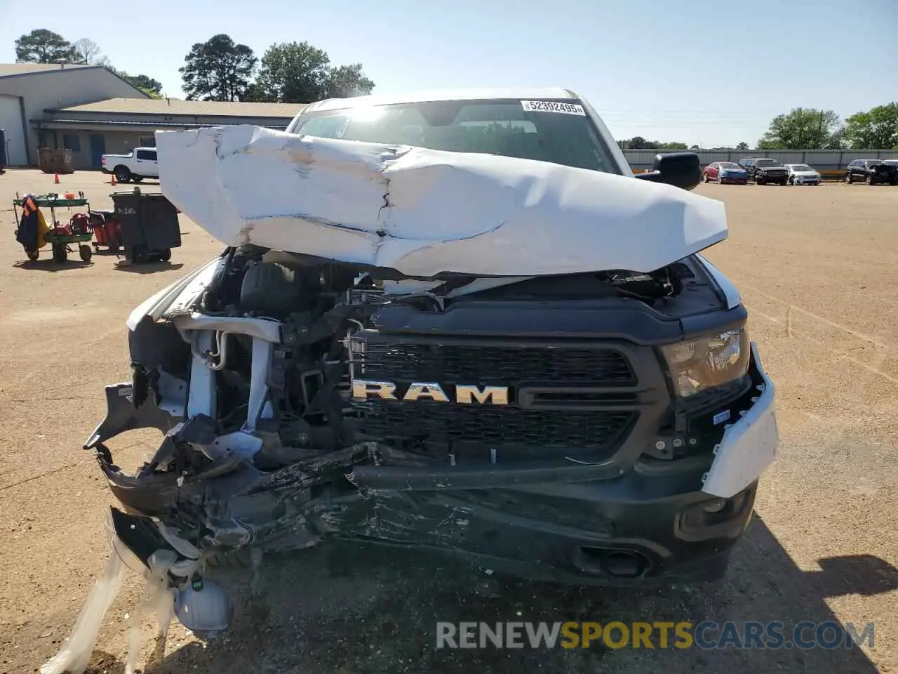 5 Photograph of a damaged car 1C6RRFGGXPN615310 RAM 1500 2023