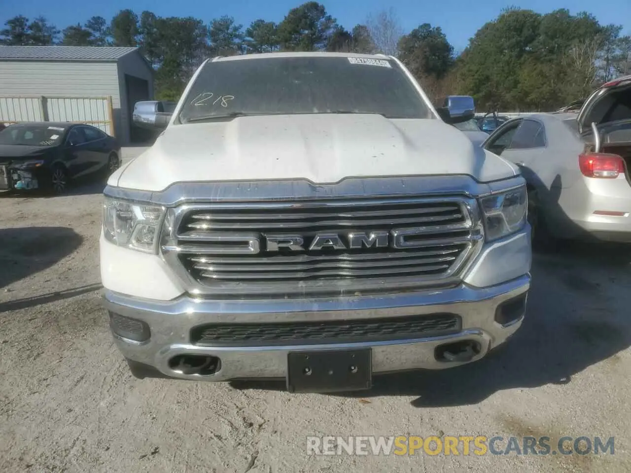 5 Photograph of a damaged car 1C6RRFJG8PN620398 RAM 1500 2023