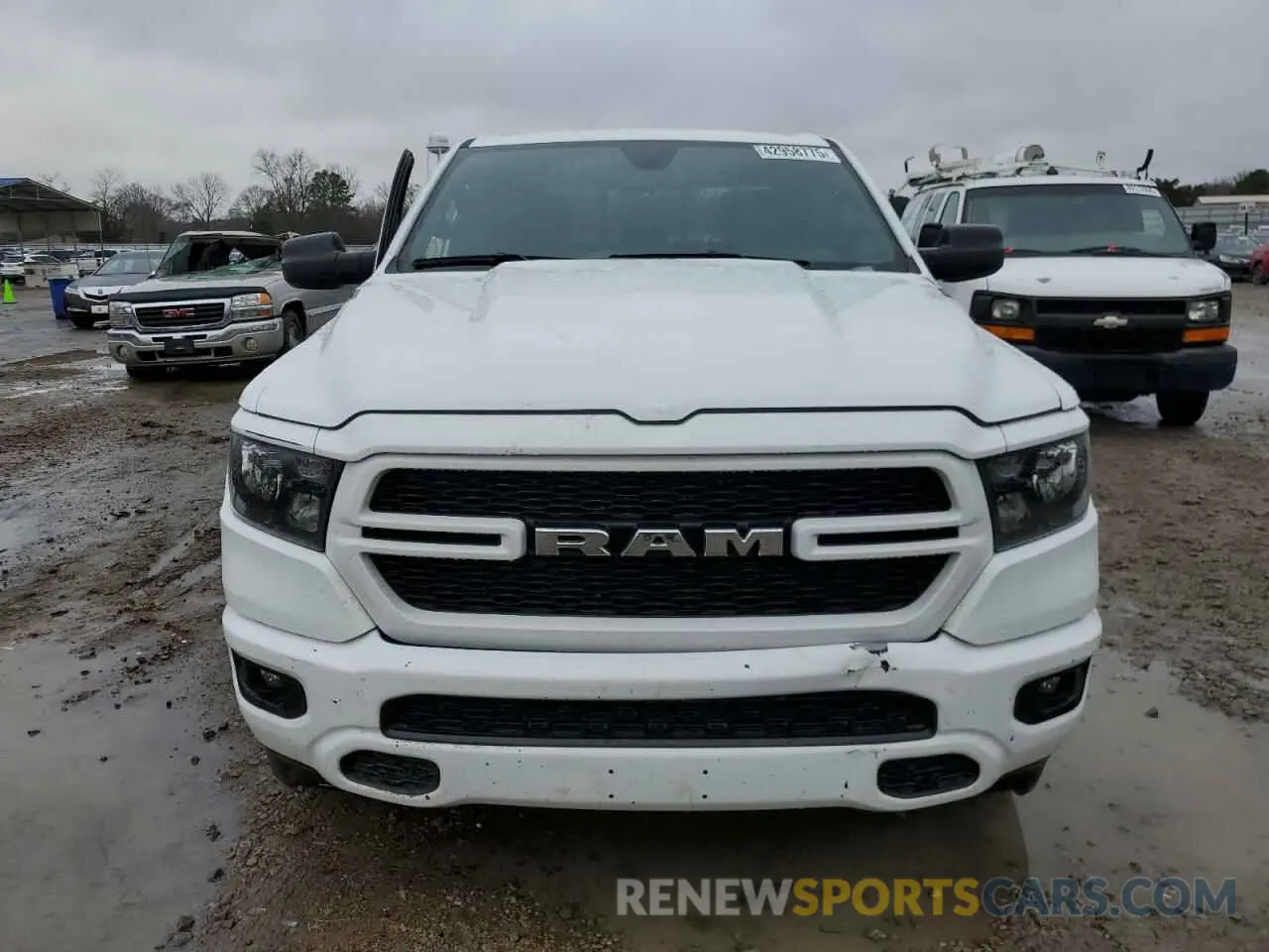 5 Photograph of a damaged car 1C6SRECG9PN693711 RAM 1500 2023