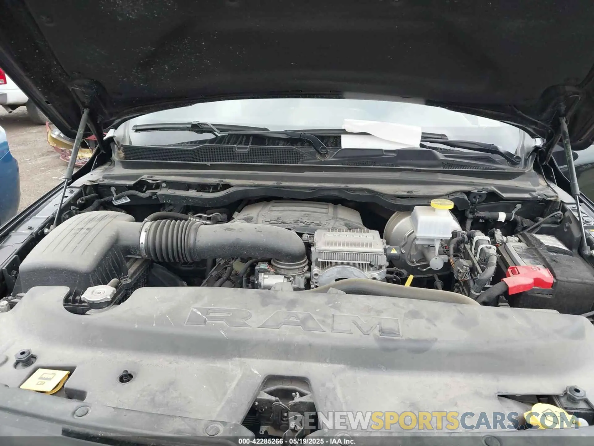 10 Photograph of a damaged car 1C6SRFFT3PN645572 RAM 1500 2023