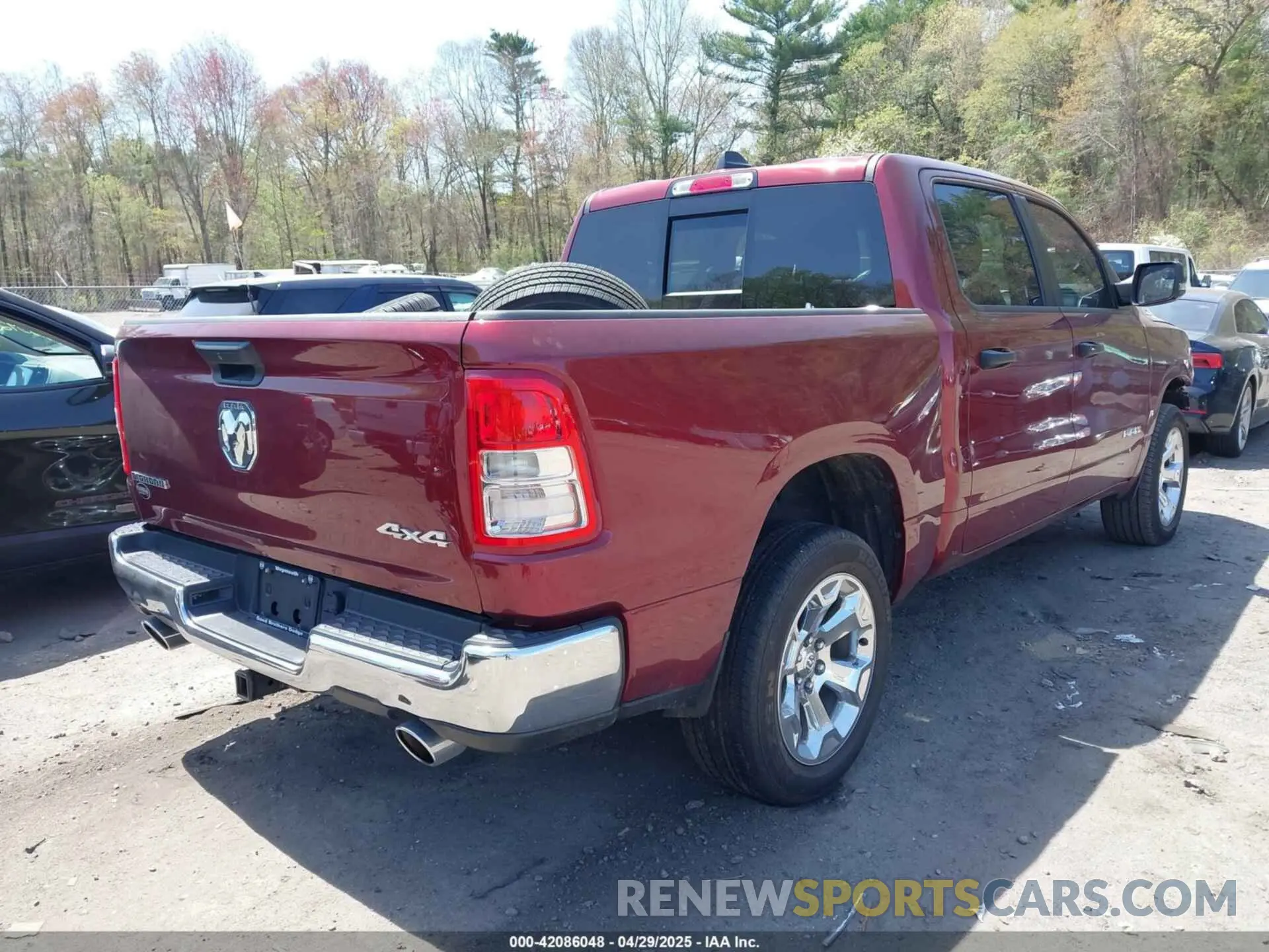 4 Photograph of a damaged car 1C6SRFFT4PN688110 RAM 1500 2023