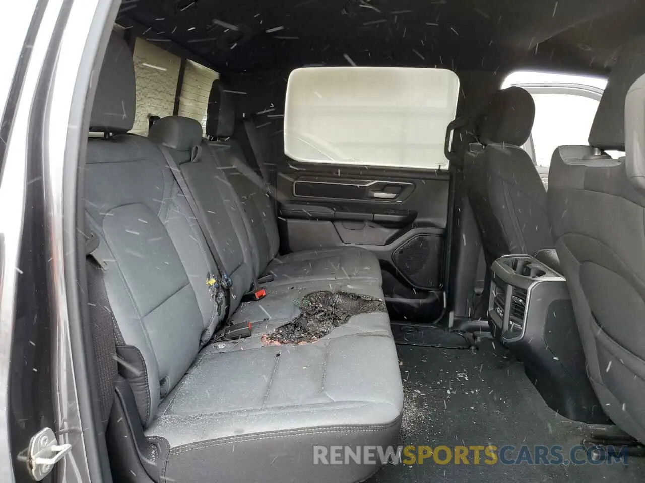 11 Photograph of a damaged car 1C6SRFFT5PN704962 RAM 1500 2023