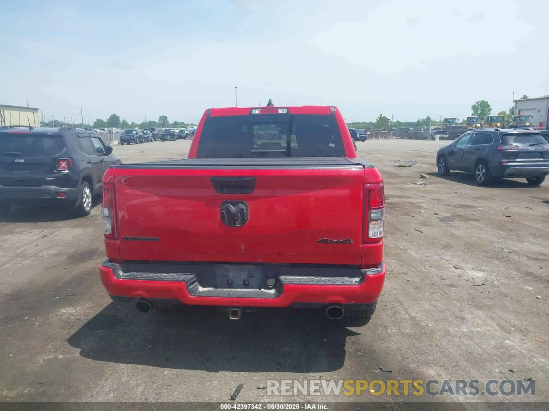 16 Photograph of a damaged car 1C6SRFFT9PN509690 RAM 1500 2023