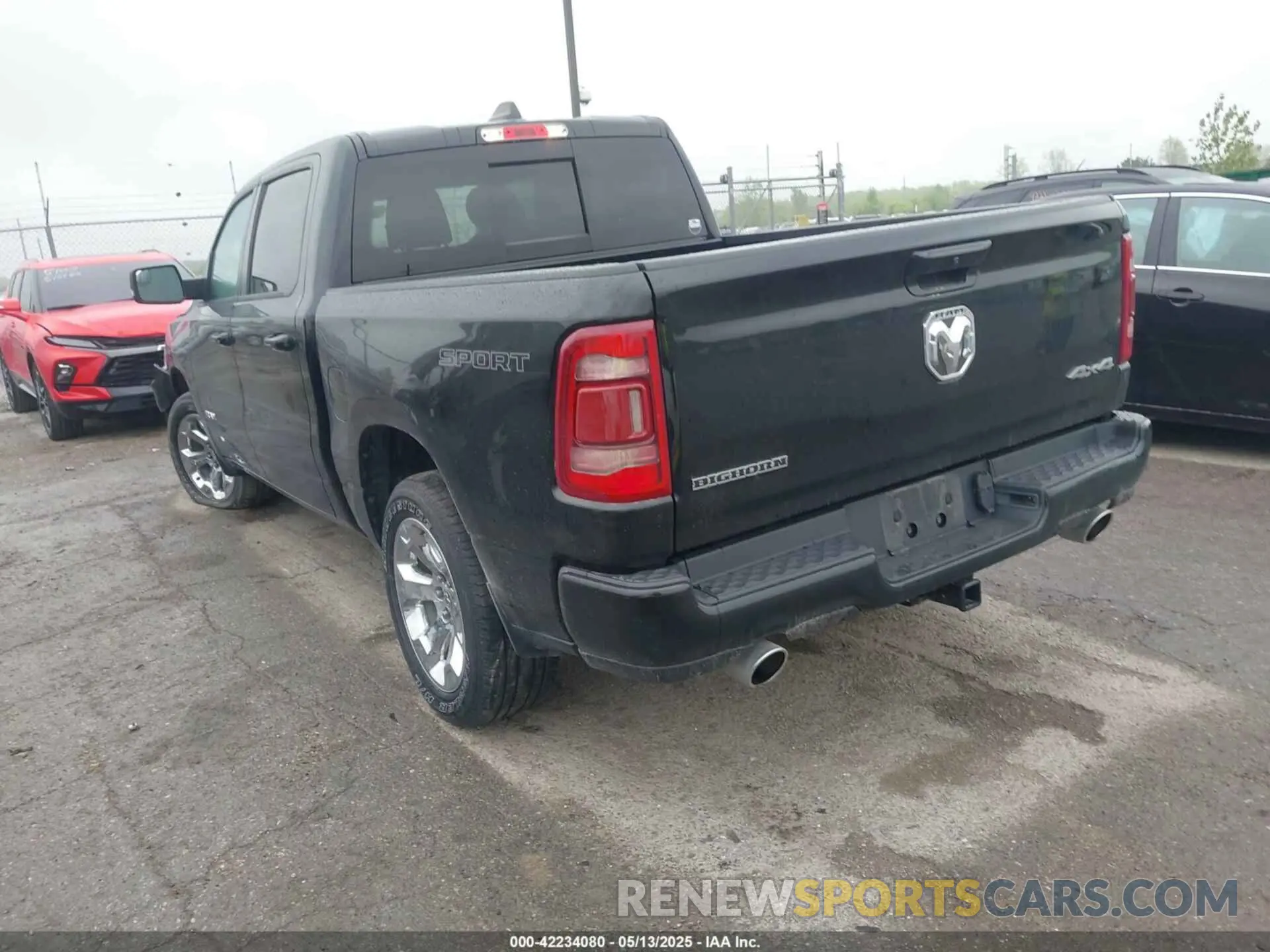 3 Photograph of a damaged car 1C6SRFFTXPN679086 RAM 1500 2023