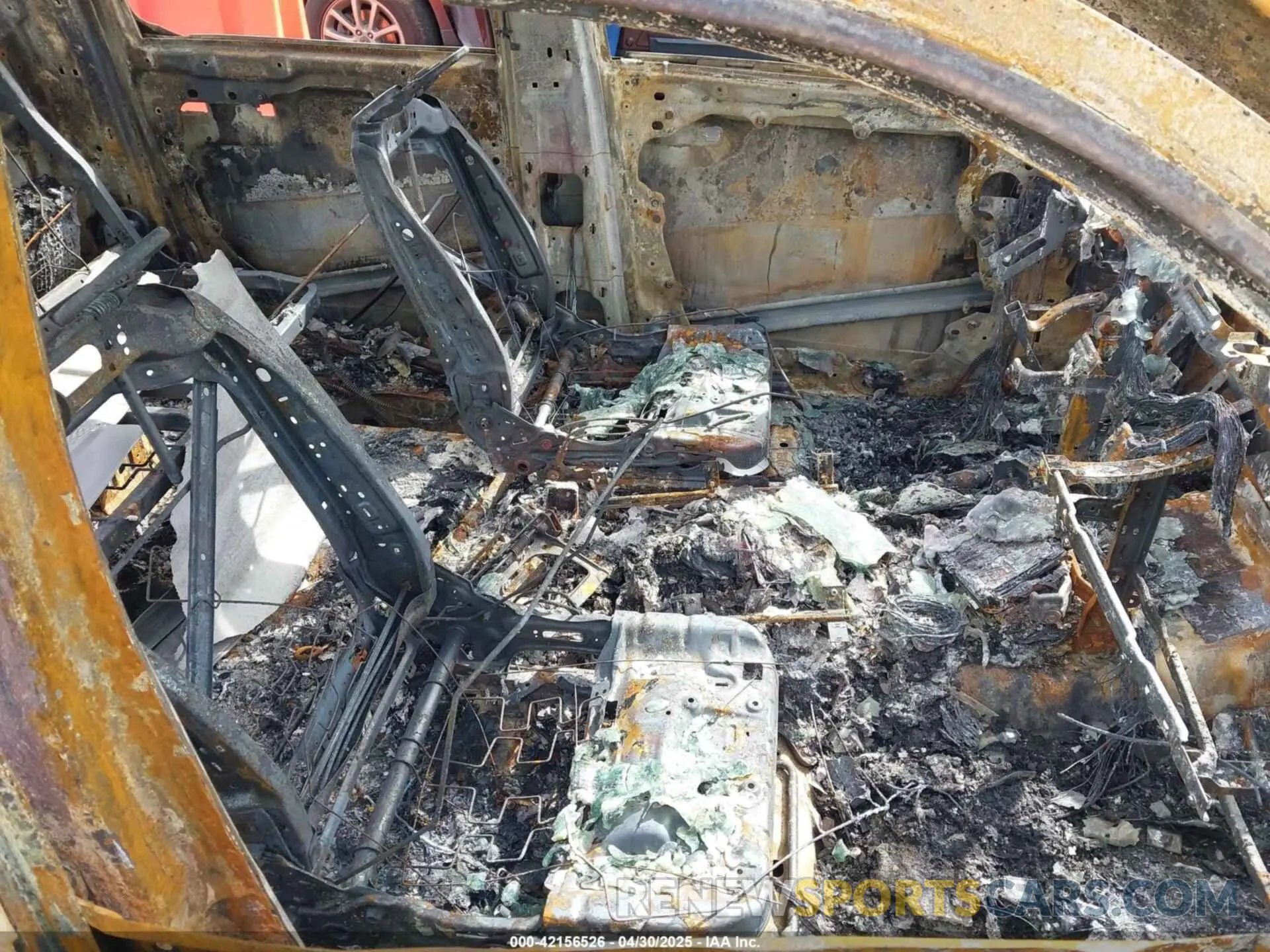 5 Photograph of a damaged car 1C6SRFFTXPN696583 RAM 1500 2023