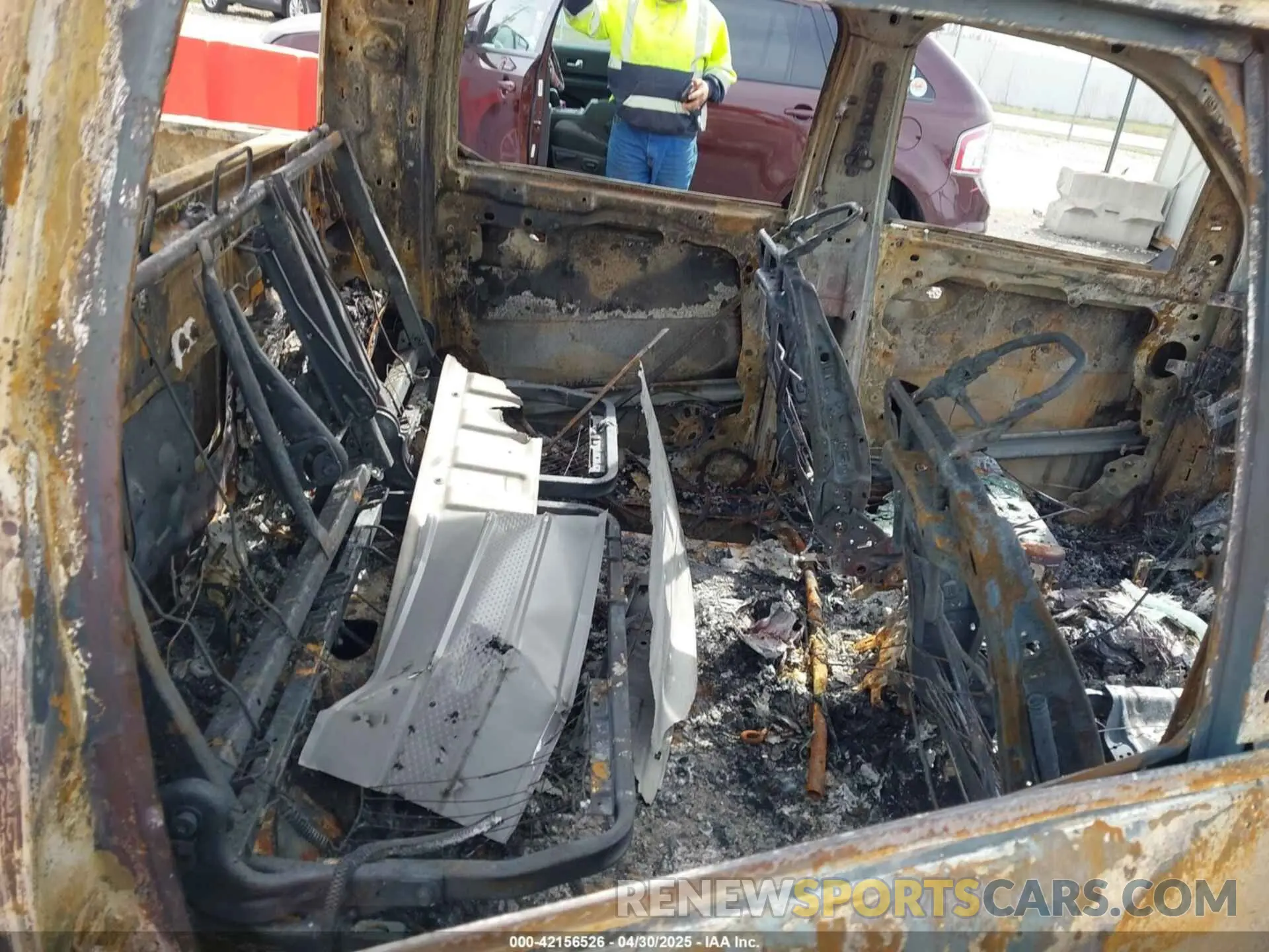 8 Photograph of a damaged car 1C6SRFFTXPN696583 RAM 1500 2023