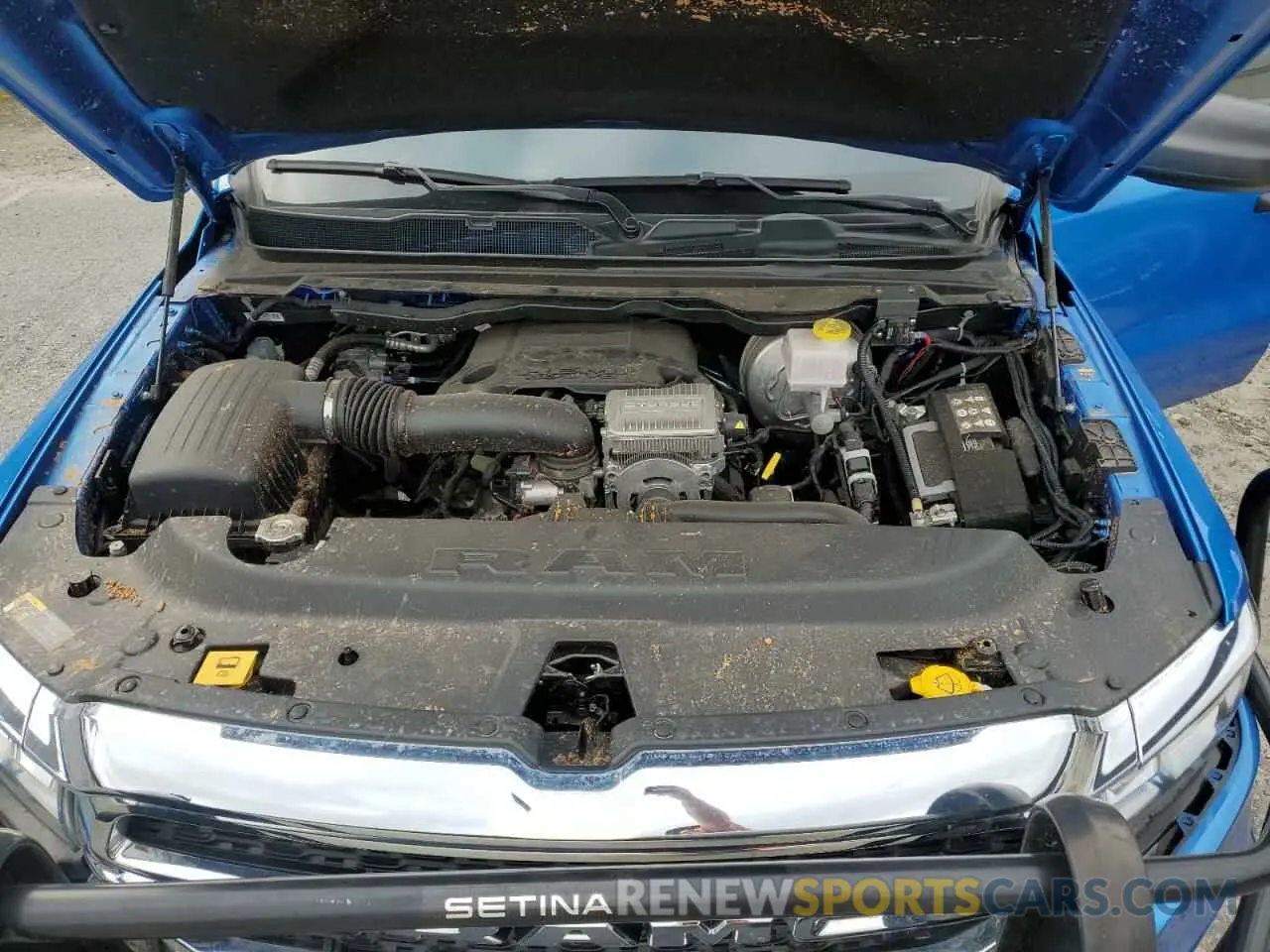 11 Photograph of a damaged car 1C6SRFGT1PN666130 RAM 1500 2023