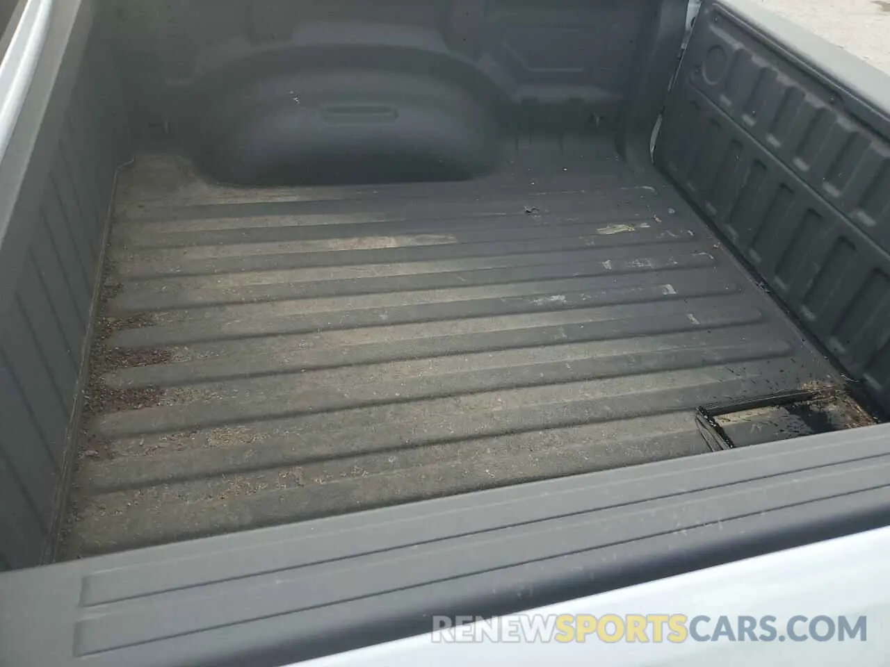10 Photograph of a damaged car 1C6SRFGT1PN696163 RAM 1500 2023