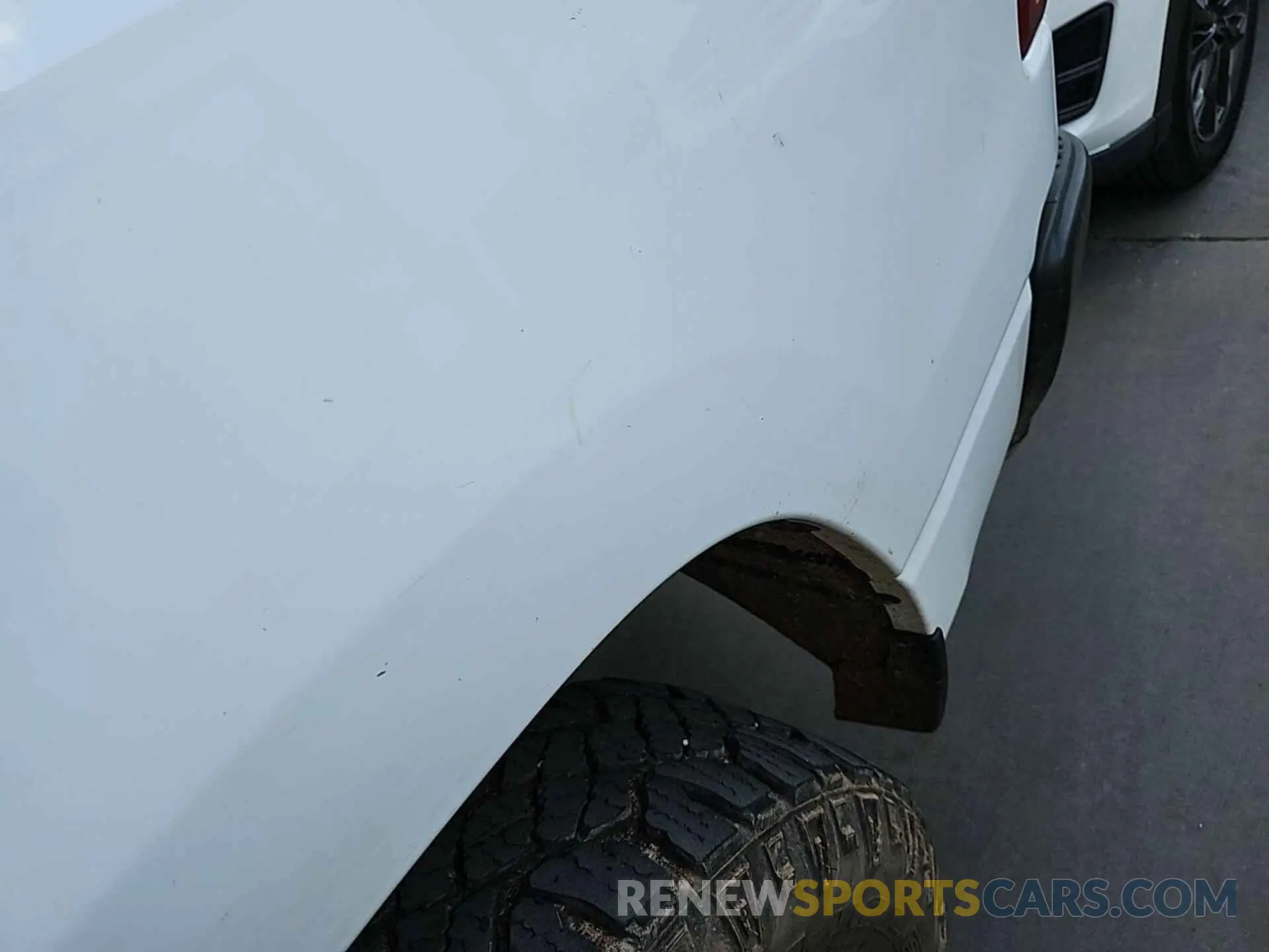 25 Photograph of a damaged car 1C6SRFGT2PN560947 RAM 1500 2023