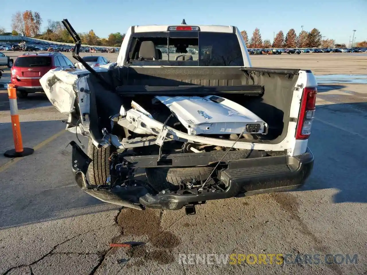 6 Photograph of a damaged car 1C6SRFGT2PN567025 RAM 1500 2023