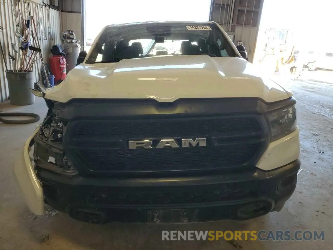 5 Photograph of a damaged car 1C6SRFGT4PN560612 RAM 1500 2023