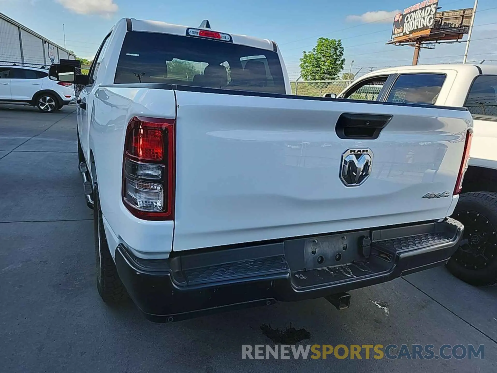 2 Photograph of a damaged car 1C6SRFGT4PN560948 RAM 1500 2023