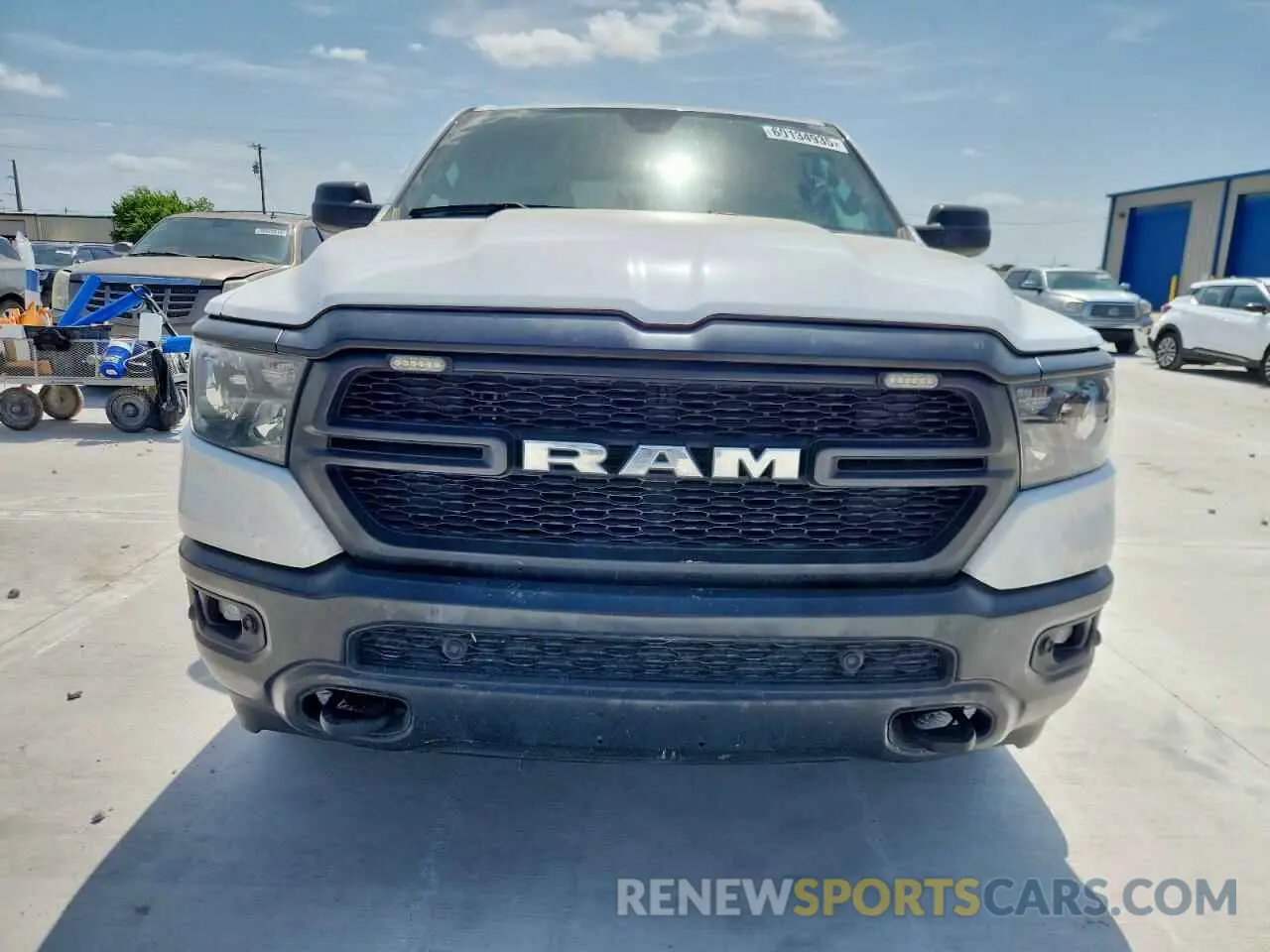 5 Photograph of a damaged car 1C6SRFGT5PN586426 RAM 1500 2023