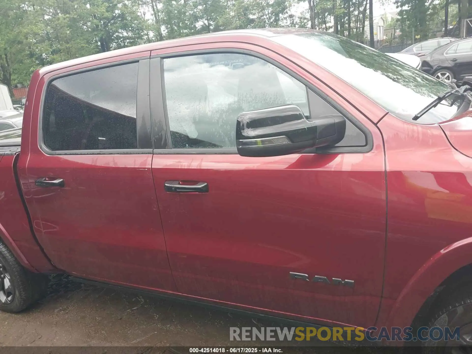 13 Photograph of a damaged car 1C6SRFHM2PN509939 RAM 1500 2023