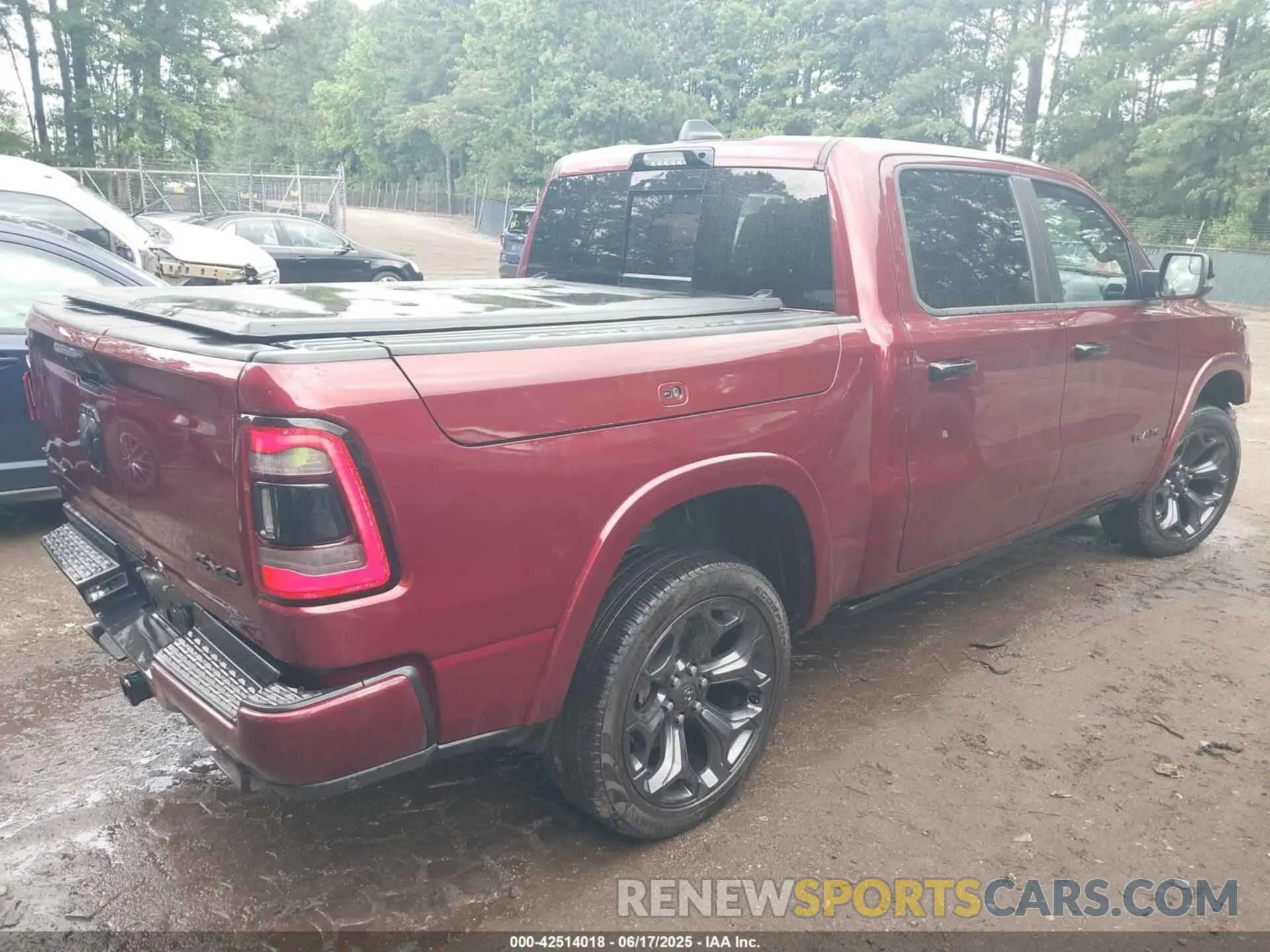 4 Photograph of a damaged car 1C6SRFHM2PN509939 RAM 1500 2023