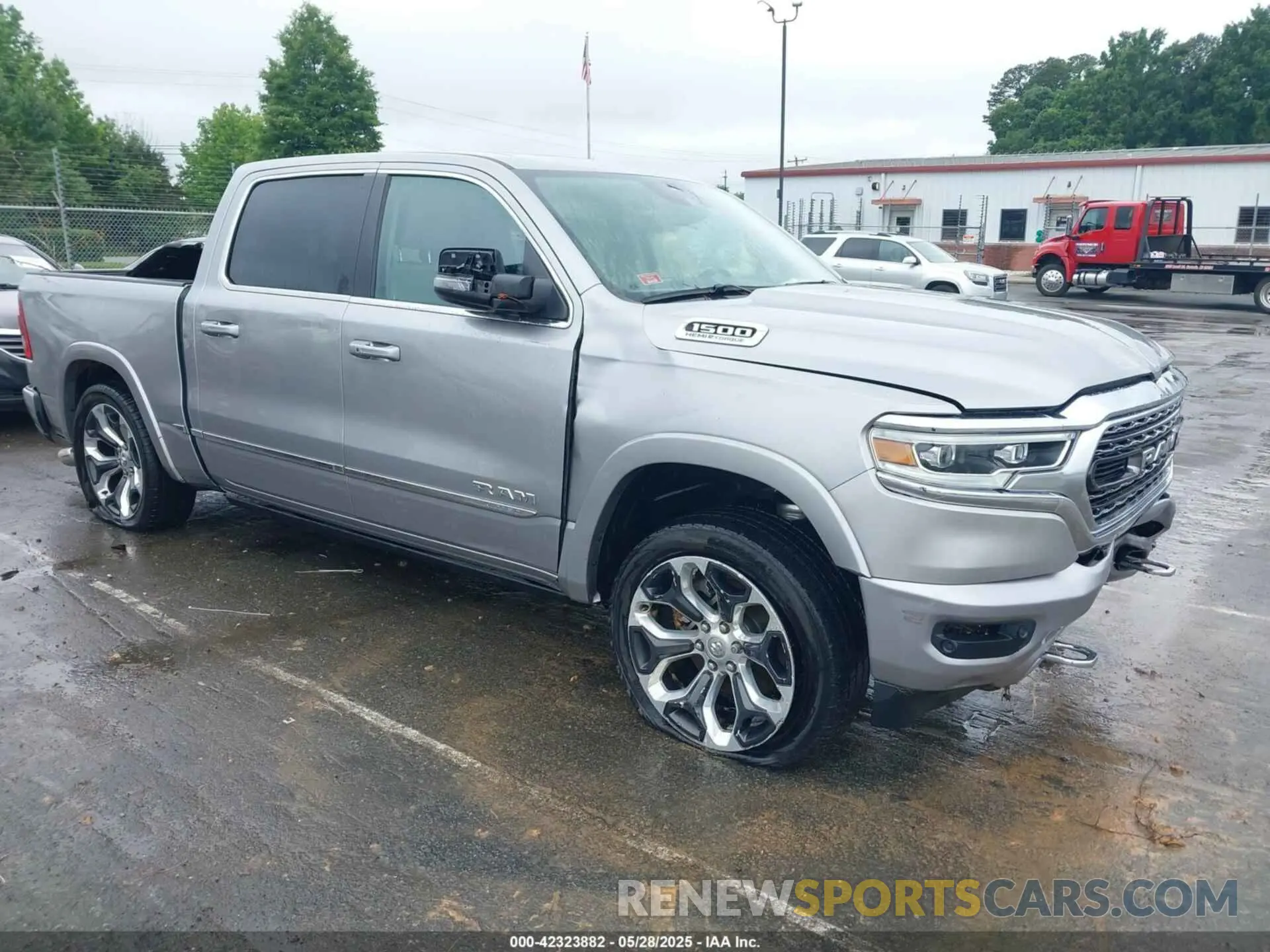 1 Photograph of a damaged car 1C6SRFHT1PN531759 RAM 1500 2023