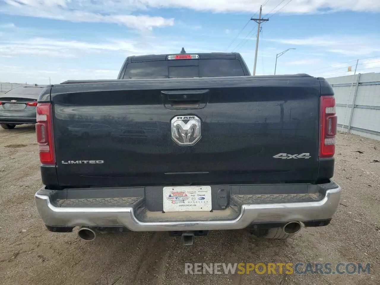 6 Photograph of a damaged car 1C6SRFHT3PN610799 RAM 1500 2023
