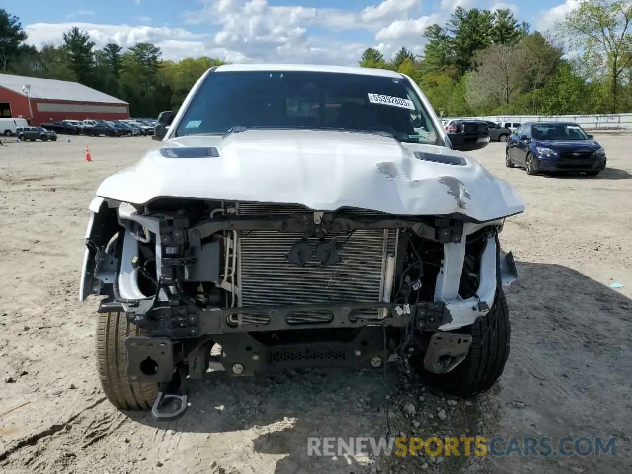5 Photograph of a damaged car 1C6SRFHT5PN532512 RAM 1500 2023