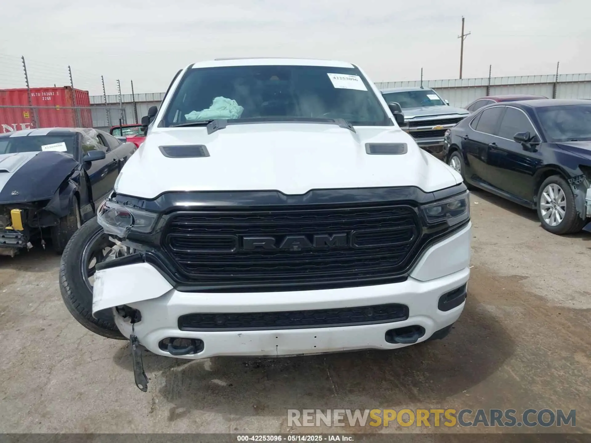 11 Photograph of a damaged car 1C6SRFHT5PN576378 RAM 1500 2023