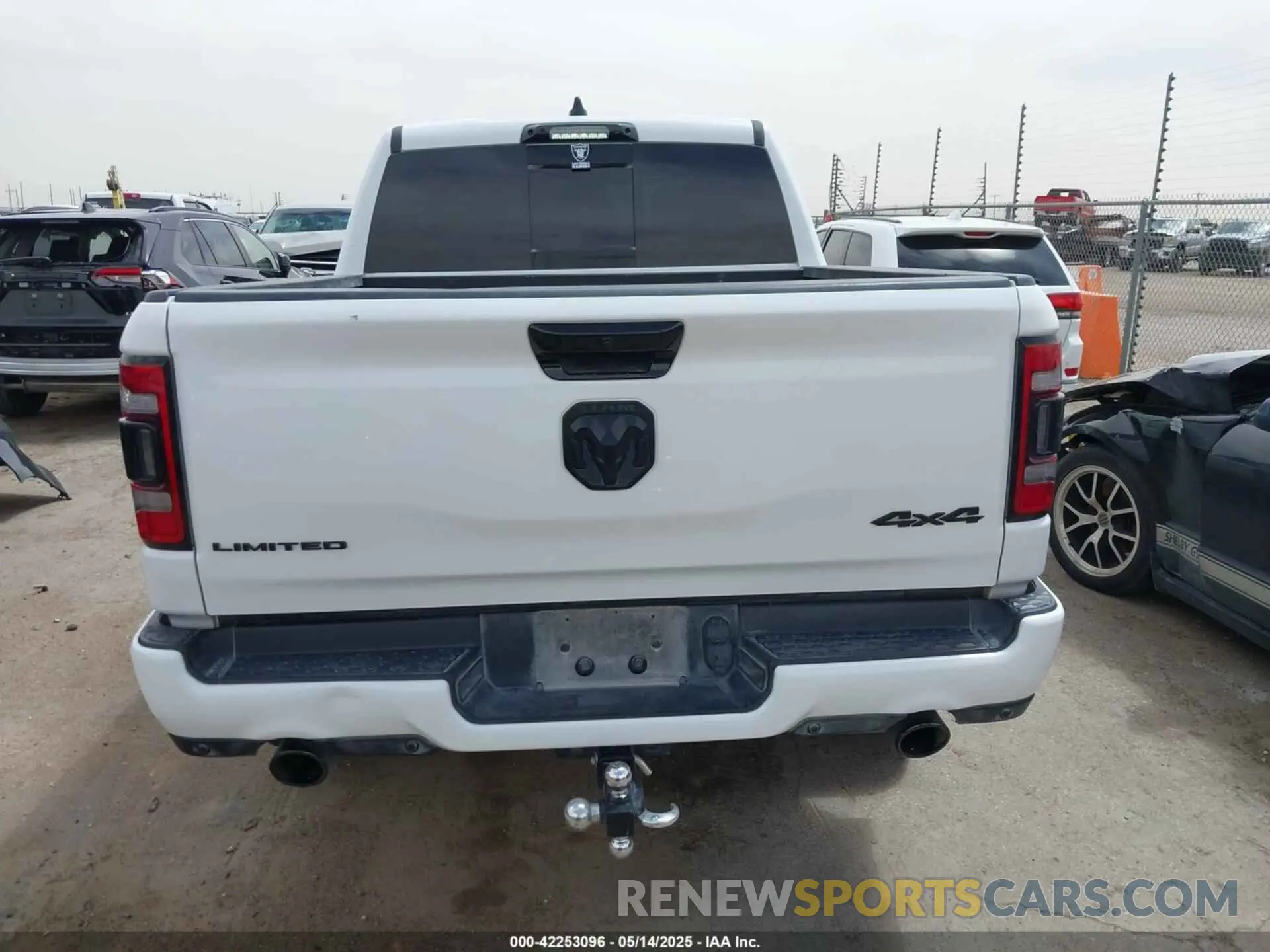 15 Photograph of a damaged car 1C6SRFHT5PN576378 RAM 1500 2023
