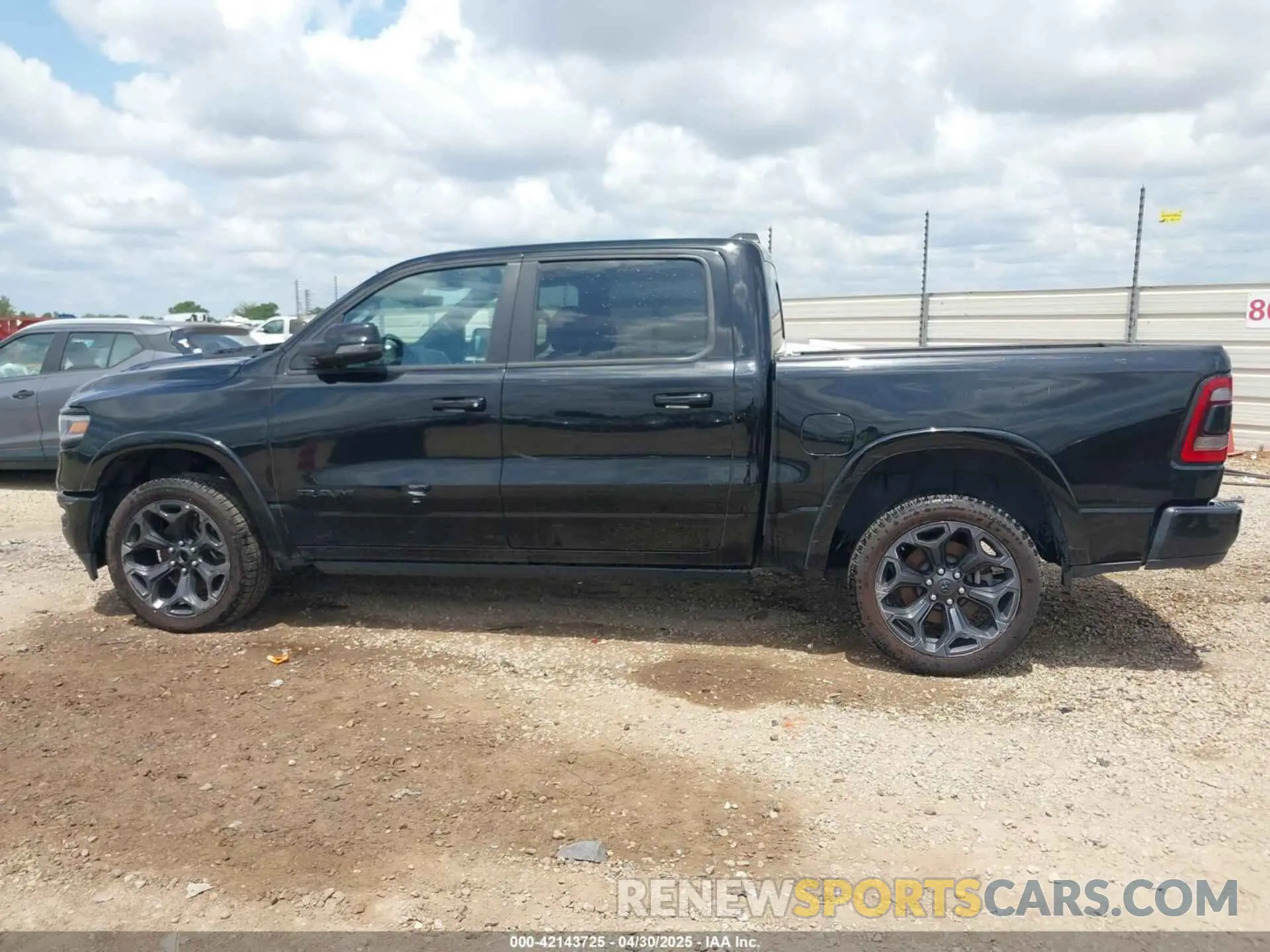 14 Photograph of a damaged car 1C6SRFHT6PN541655 RAM 1500 2023