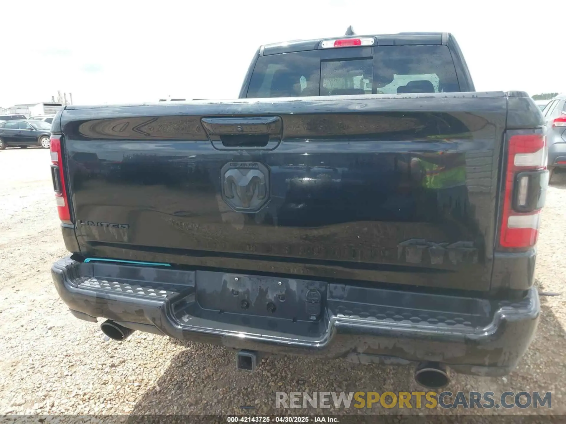16 Photograph of a damaged car 1C6SRFHT6PN541655 RAM 1500 2023