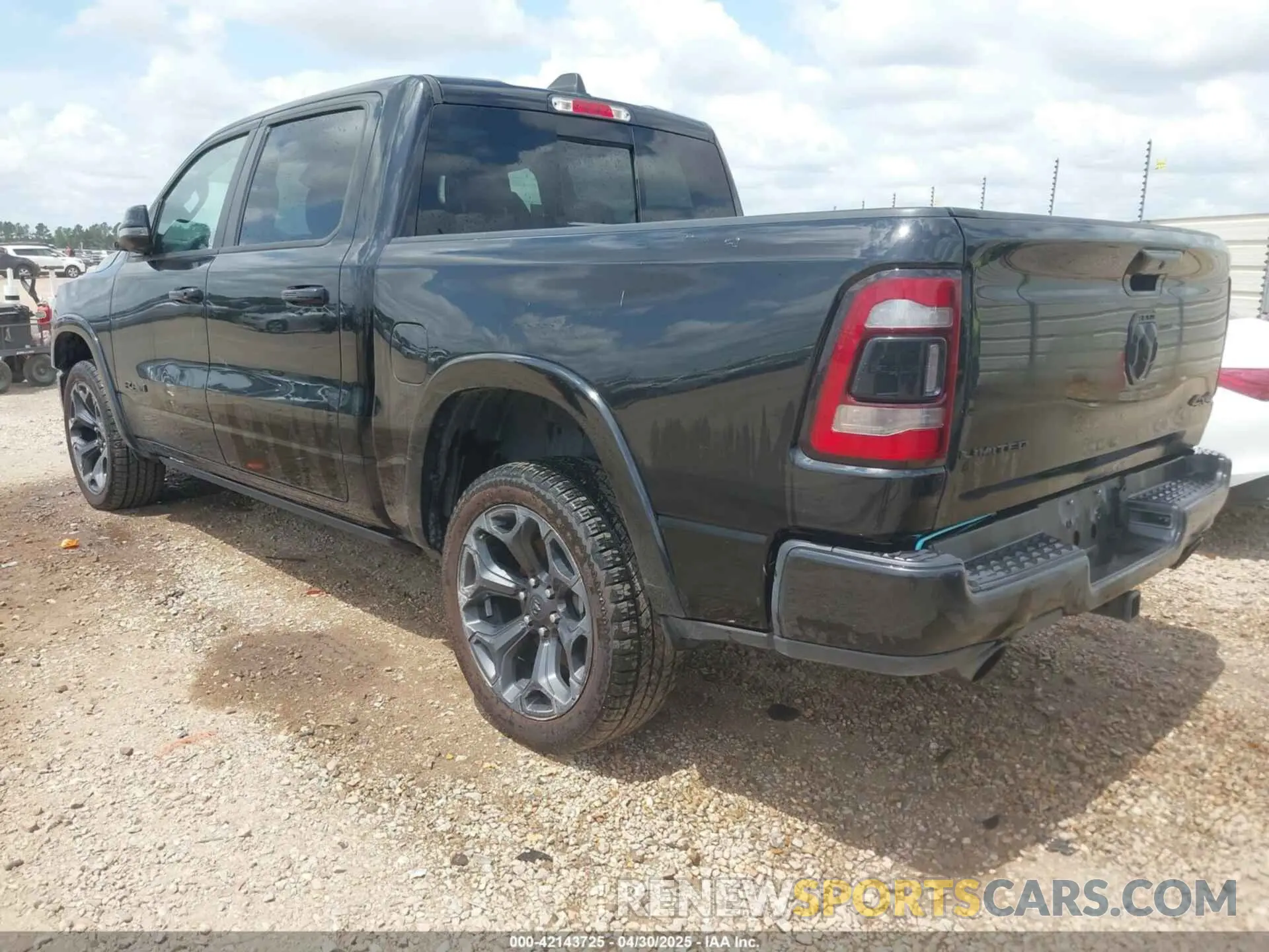 3 Photograph of a damaged car 1C6SRFHT6PN541655 RAM 1500 2023