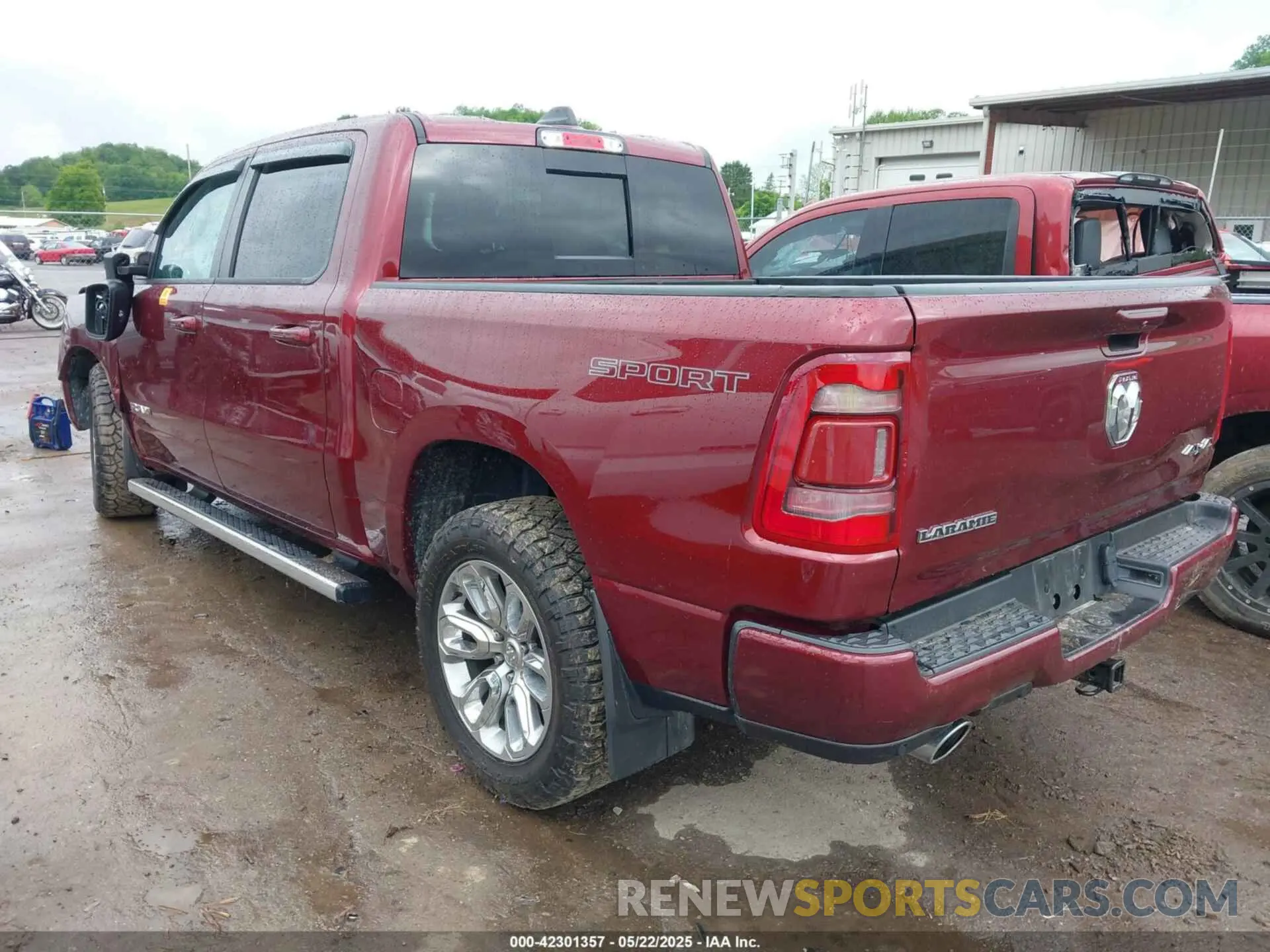3 Photograph of a damaged car 1C6SRFJT2PN588238 RAM 1500 2023
