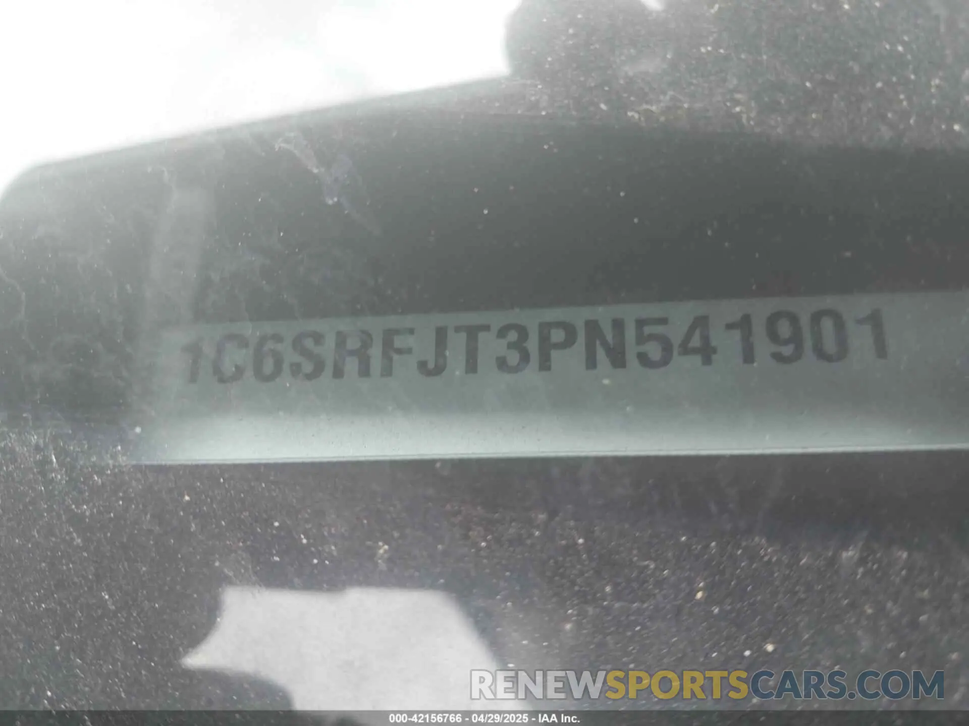 9 Photograph of a damaged car 1C6SRFJT3PN541901 RAM 1500 2023