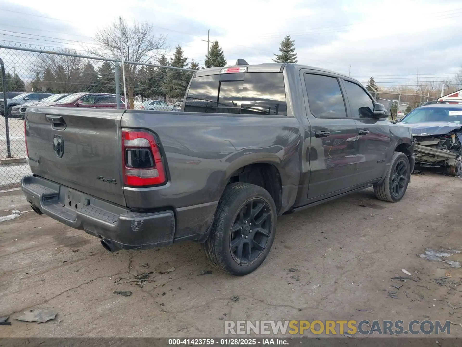4 Photograph of a damaged car 1C6SRFJT3PN573439 RAM 1500 2023