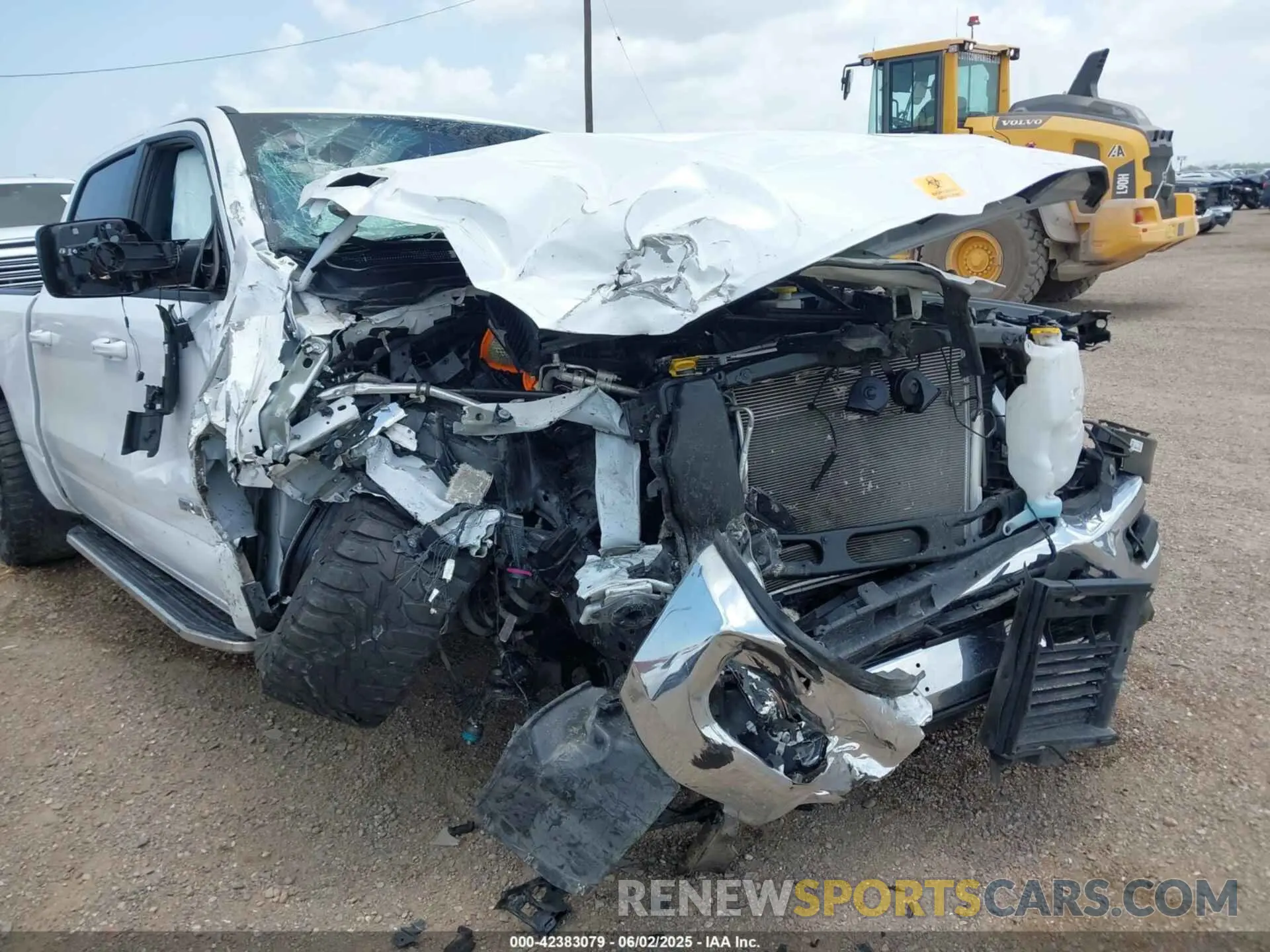 6 Photograph of a damaged car 1C6SRFJT3PN582111 RAM 1500 2023