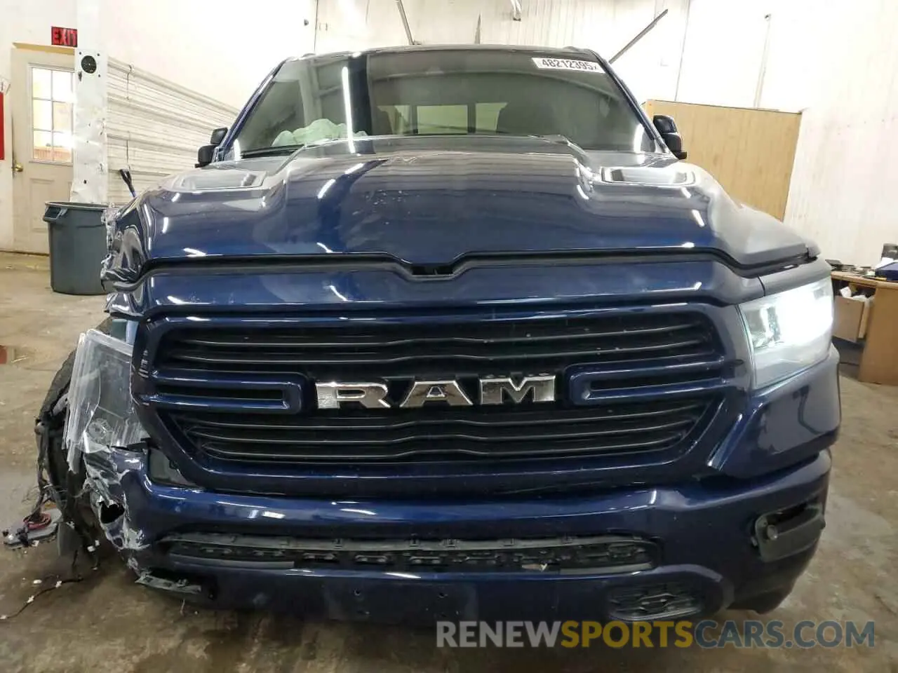 5 Photograph of a damaged car 1C6SRFJT6PN673079 RAM 1500 2023