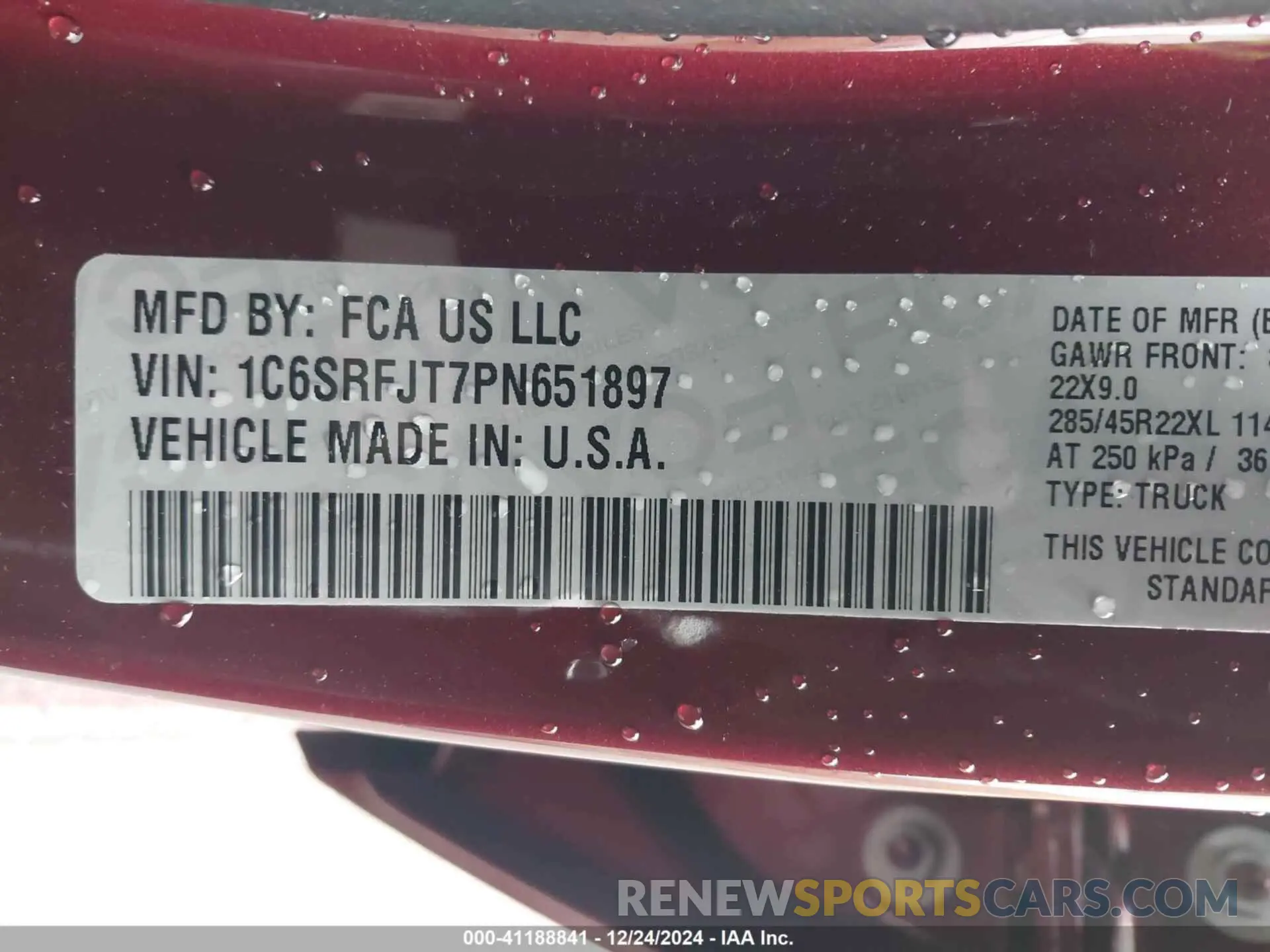 9 Photograph of a damaged car 1C6SRFJT7PN651897 RAM 1500 2023