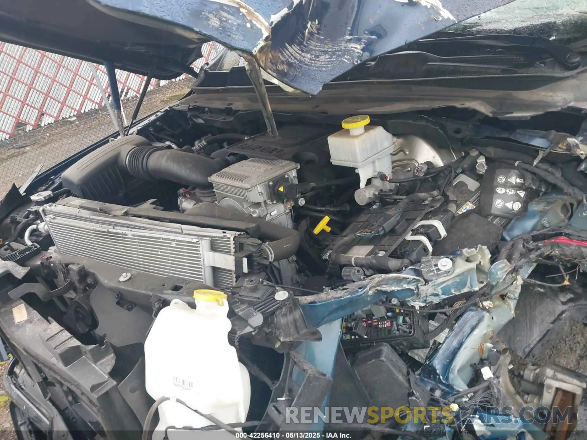 10 Photograph of a damaged car 1C6SRFJT9PN542437 RAM 1500 2023