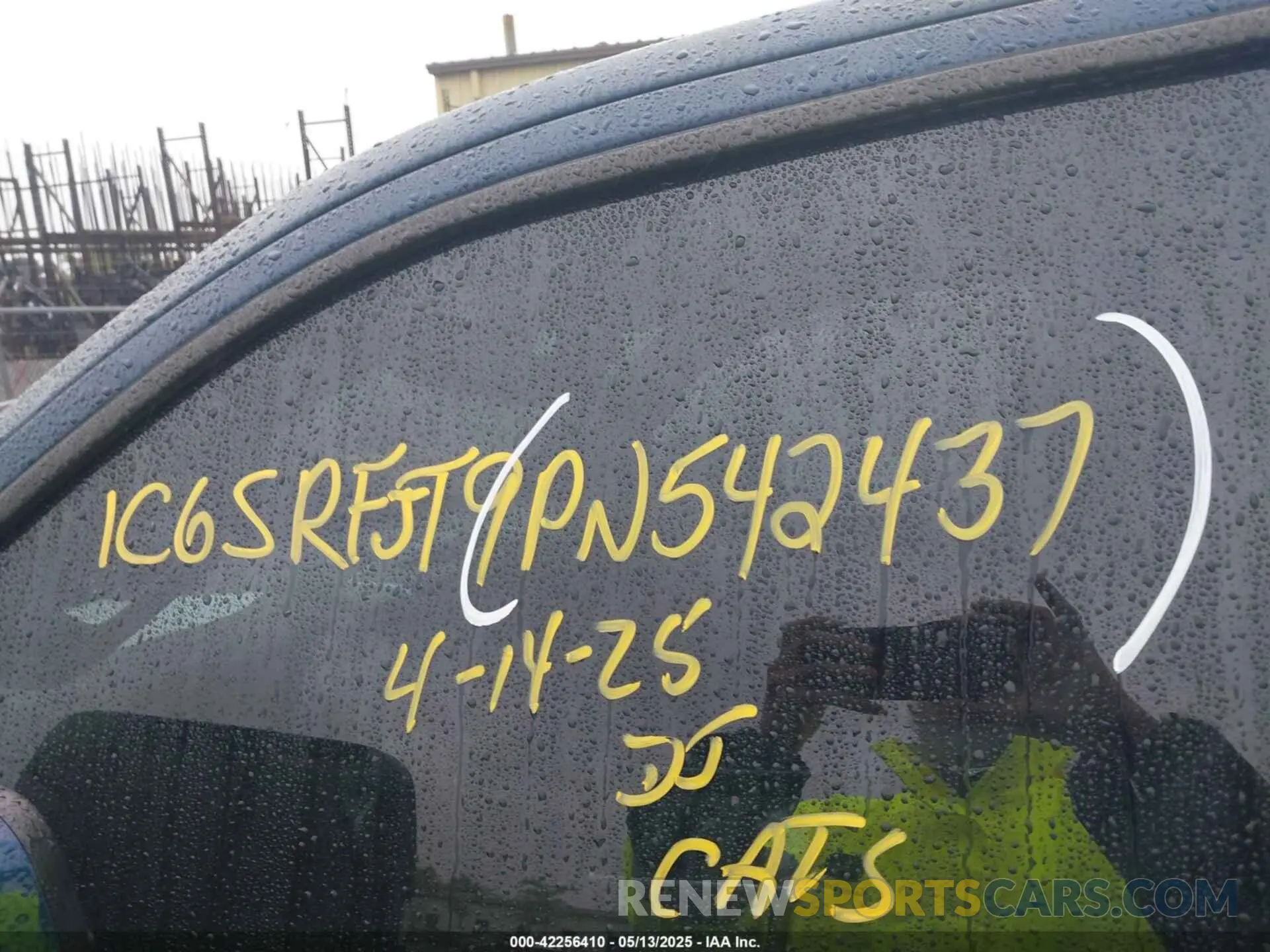 9 Photograph of a damaged car 1C6SRFJT9PN542437 RAM 1500 2023