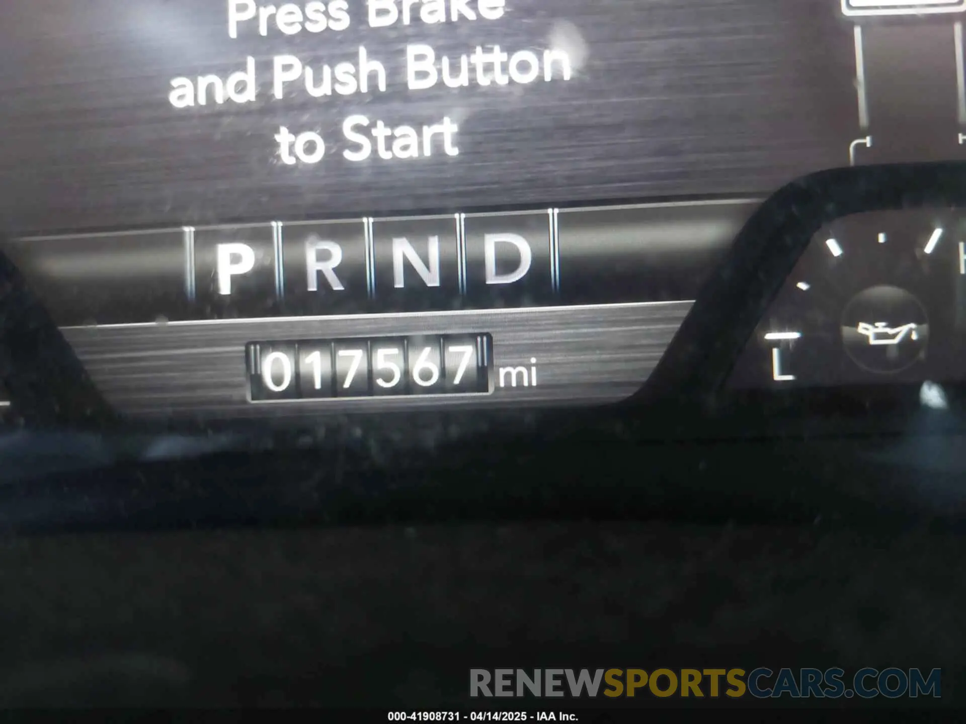 14 Photograph of a damaged car 1C6SRFJT9PN591265 RAM 1500 2023