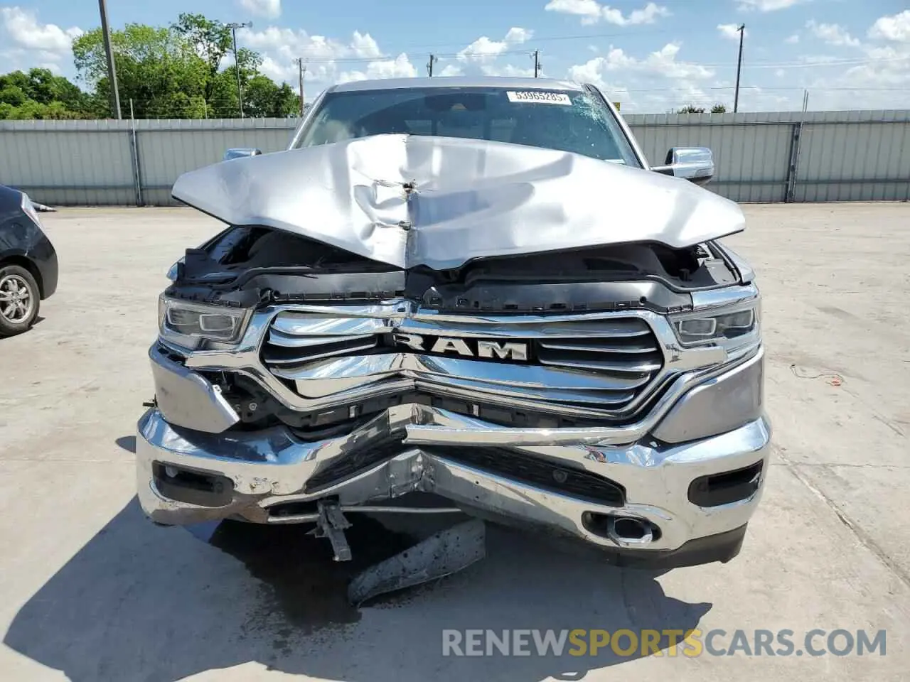 5 Photograph of a damaged car 1C6SRFKT1PN567038 RAM 1500 2023