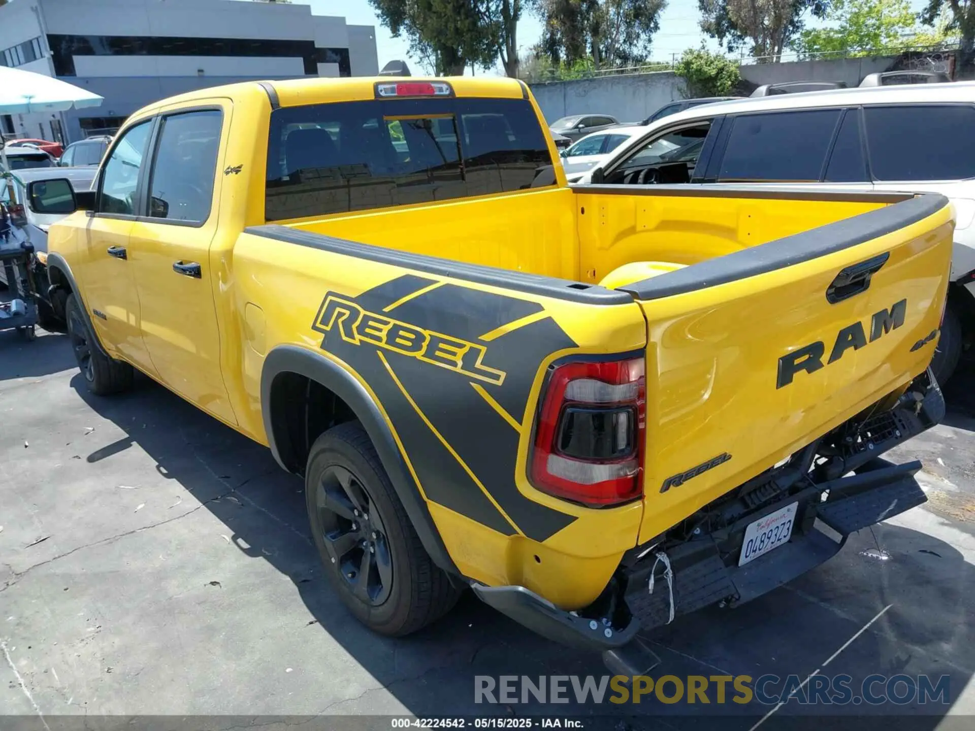 3 Photograph of a damaged car 1C6SRFLT3PN687390 RAM 1500 2023