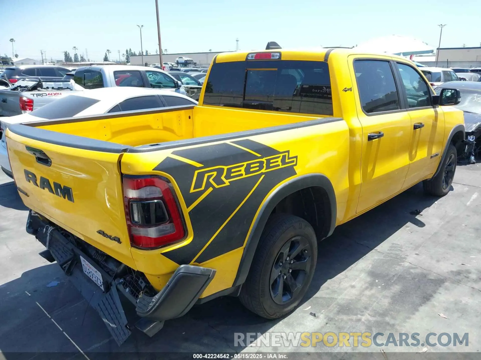4 Photograph of a damaged car 1C6SRFLT3PN687390 RAM 1500 2023