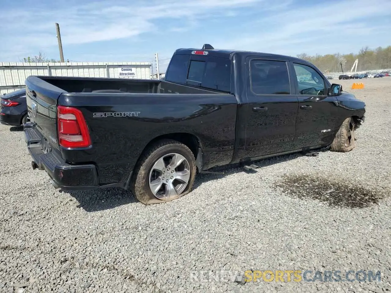 3 Photograph of a damaged car 1C6SRFRT5PN522190 RAM 1500 2023