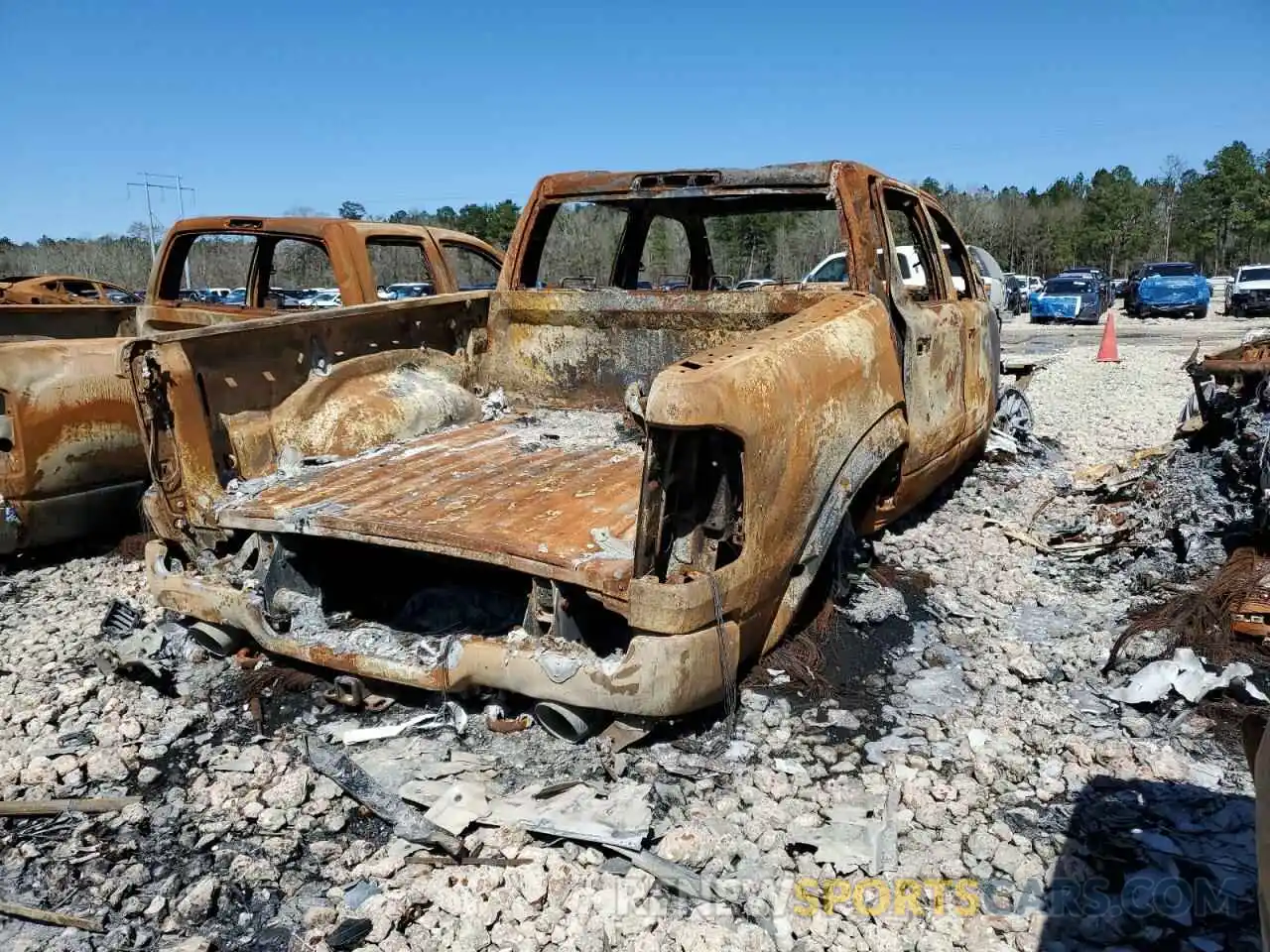 3 Photograph of a damaged car 1C6SRFU93PN572663 RAM 1500 2023