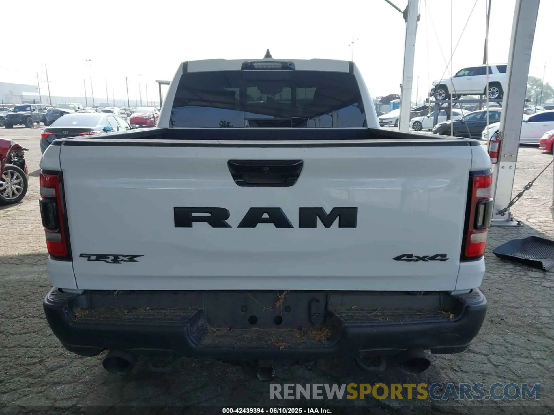16 Photograph of a damaged car 1C6SRFU93PN585123 RAM 1500 2023