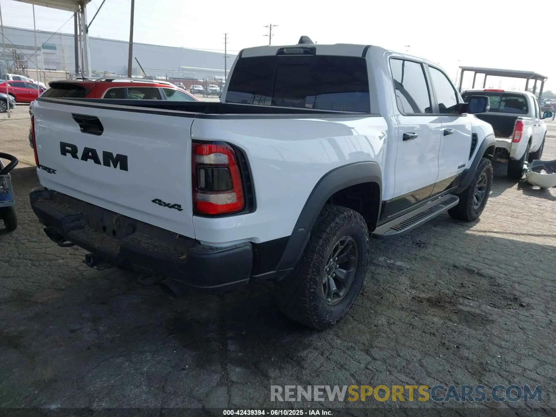 4 Photograph of a damaged car 1C6SRFU93PN585123 RAM 1500 2023