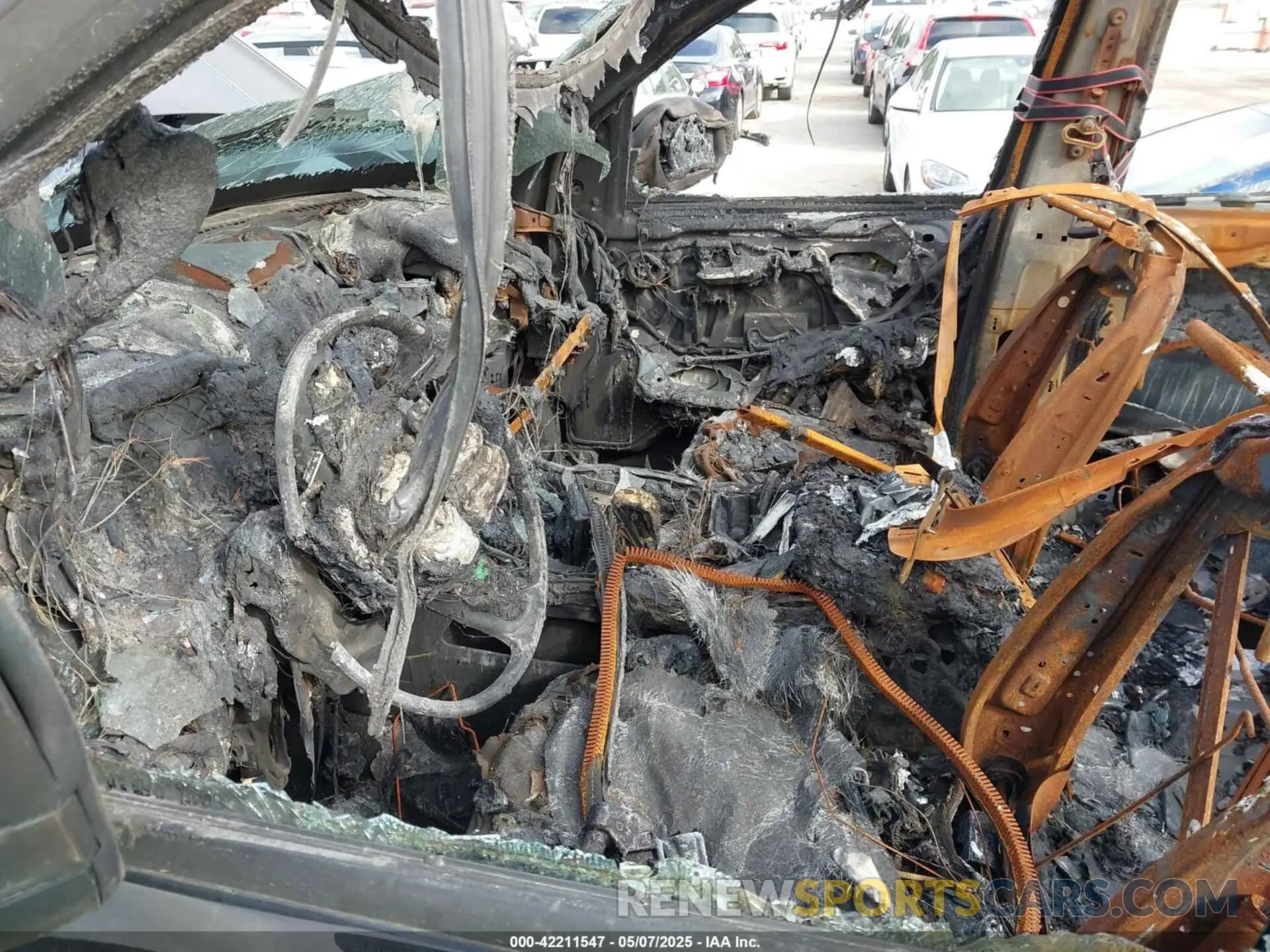 11 Photograph of a damaged car 1C6SRFU94PN509443 RAM 1500 2023