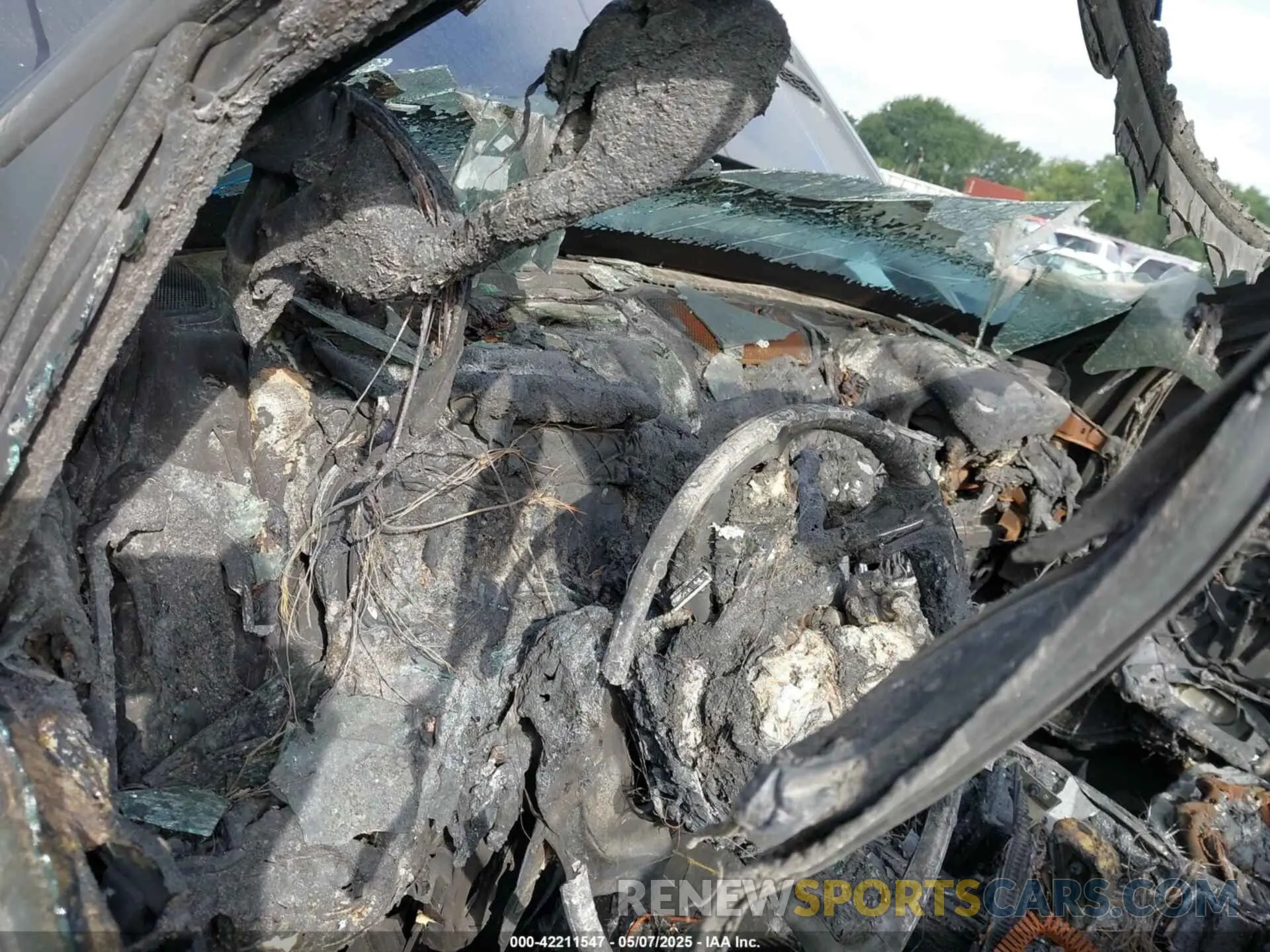 7 Photograph of a damaged car 1C6SRFU94PN509443 RAM 1500 2023