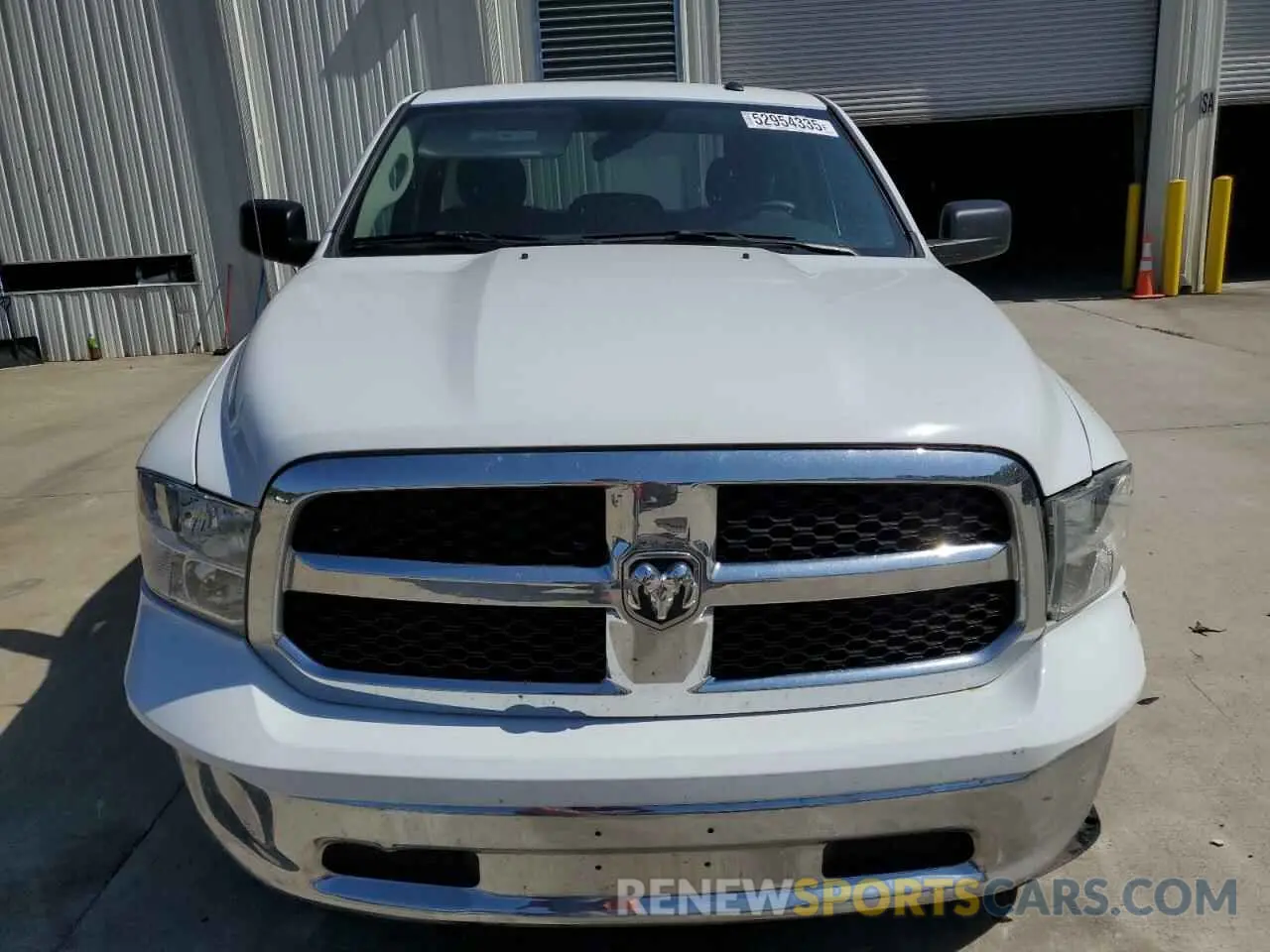 5 Photograph of a damaged car 3C6JR6DG0PG665031 RAM 1500 2023