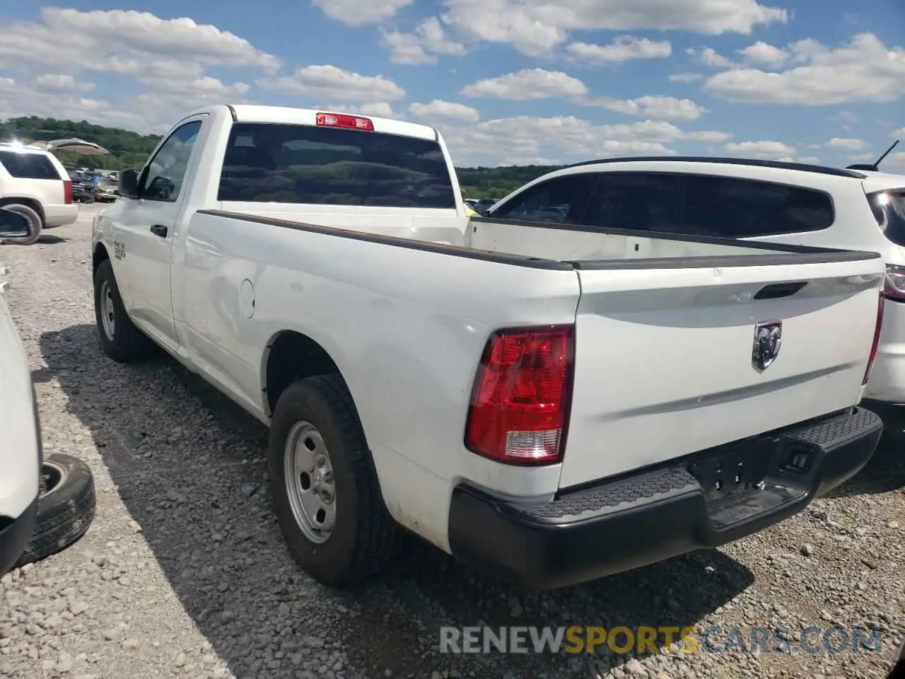 2 Photograph of a damaged car 3C6JR6DG3PG550150 RAM 1500 2023