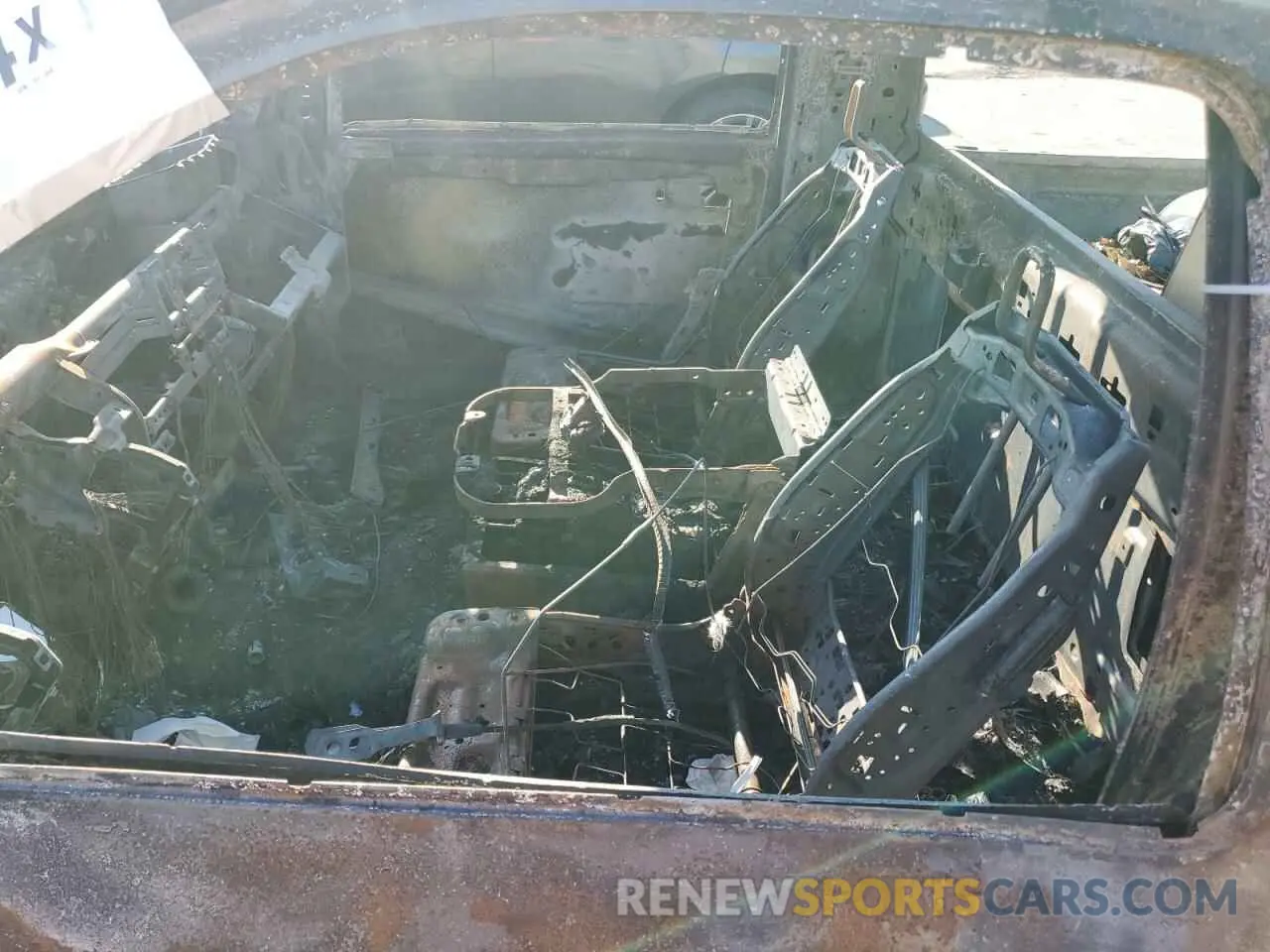 7 Photograph of a damaged car 3C6JR6DTXPG542964 RAM 1500 2023