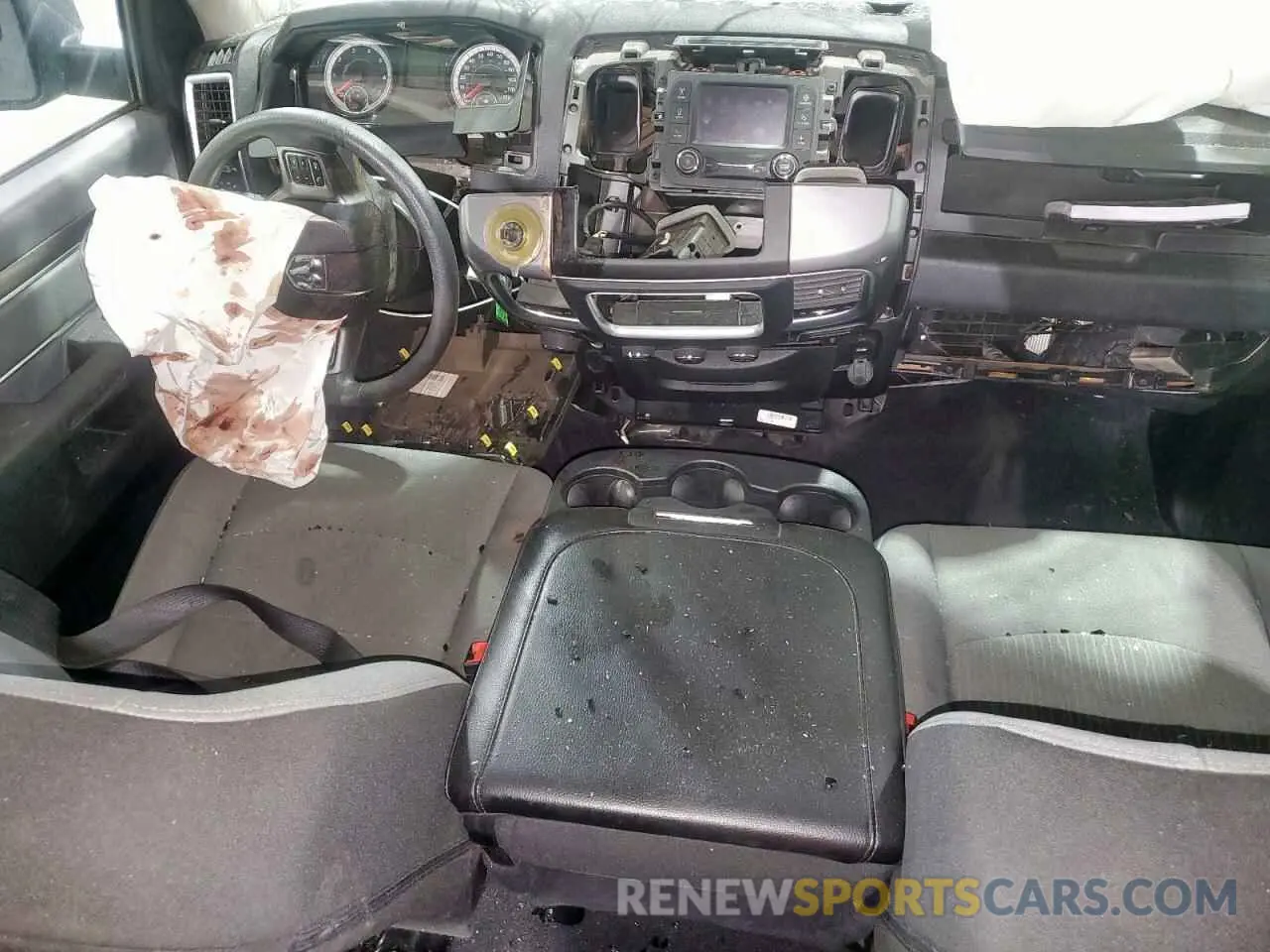 8 Photograph of a damaged car 1C6RR7GG8RS124812 RAM 1500 2024